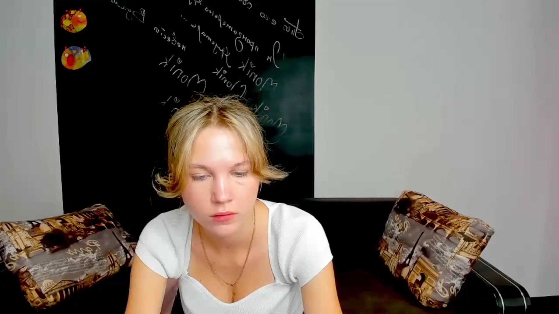 Gallery image thumbnail from Kate_Lewiss's myfreecams stream on, 09/25/2024, 07:36 image 11 of 20