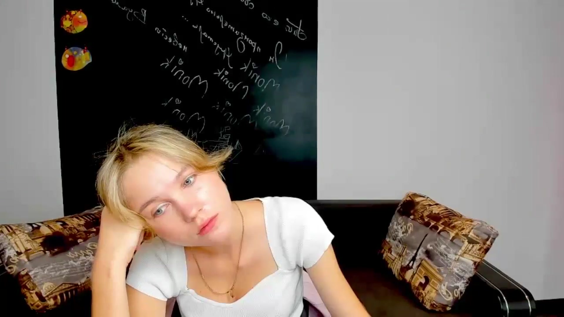Gallery image thumbnail from Kate_Lewiss's myfreecams stream on, 09/25/2024, 07:36 image 8 of 20