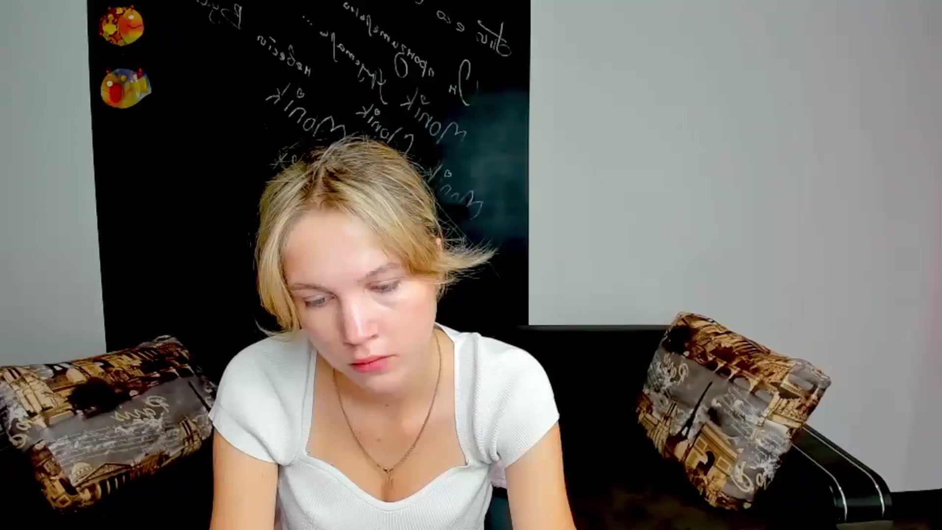 Gallery image thumbnail from Kate_Lewiss's myfreecams stream on, 09/25/2024, 07:36 image 1 of 20