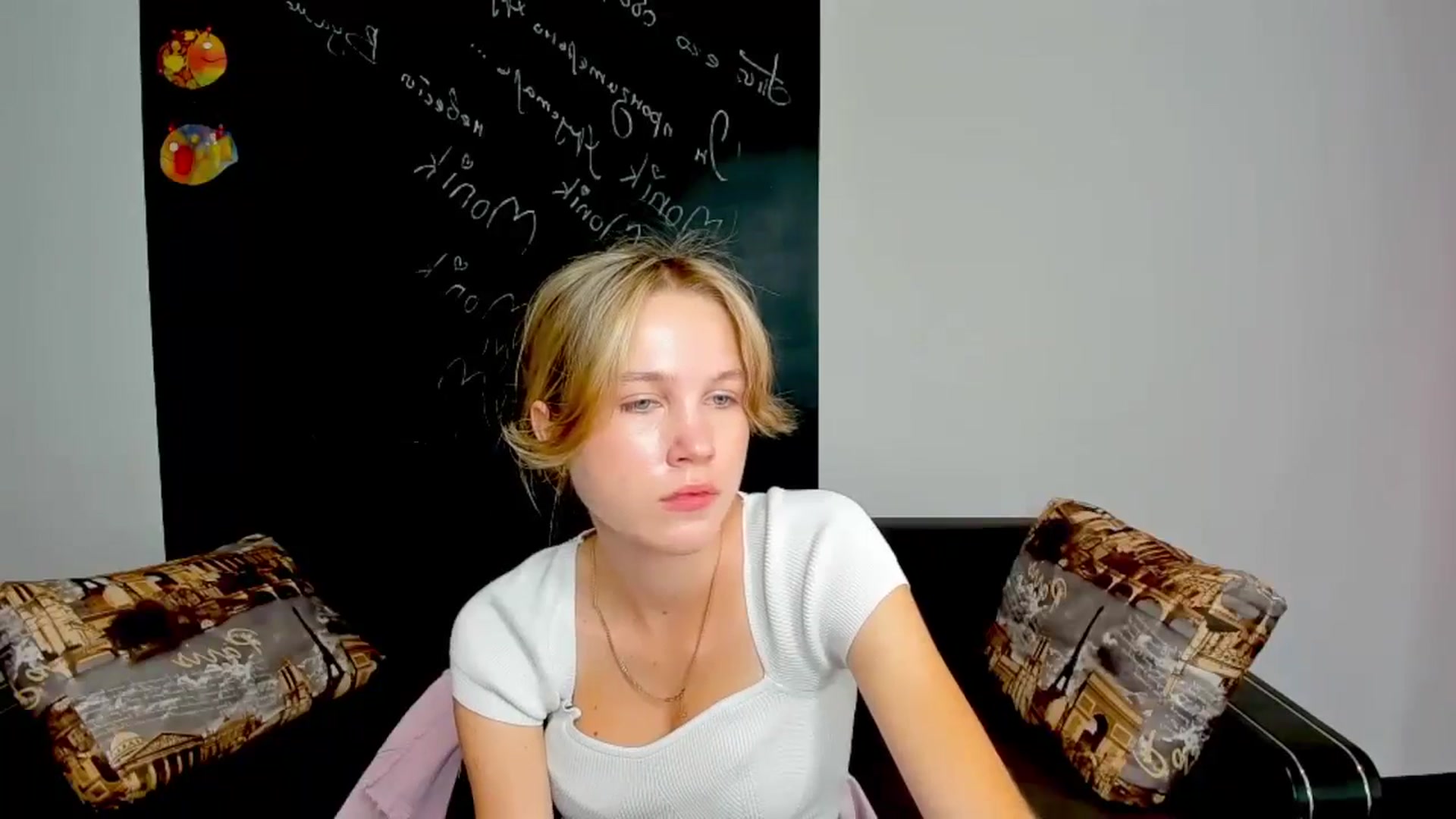 Gallery image thumbnail from Kate_Lewiss's myfreecams stream on, 09/25/2024, 07:36 image 9 of 20