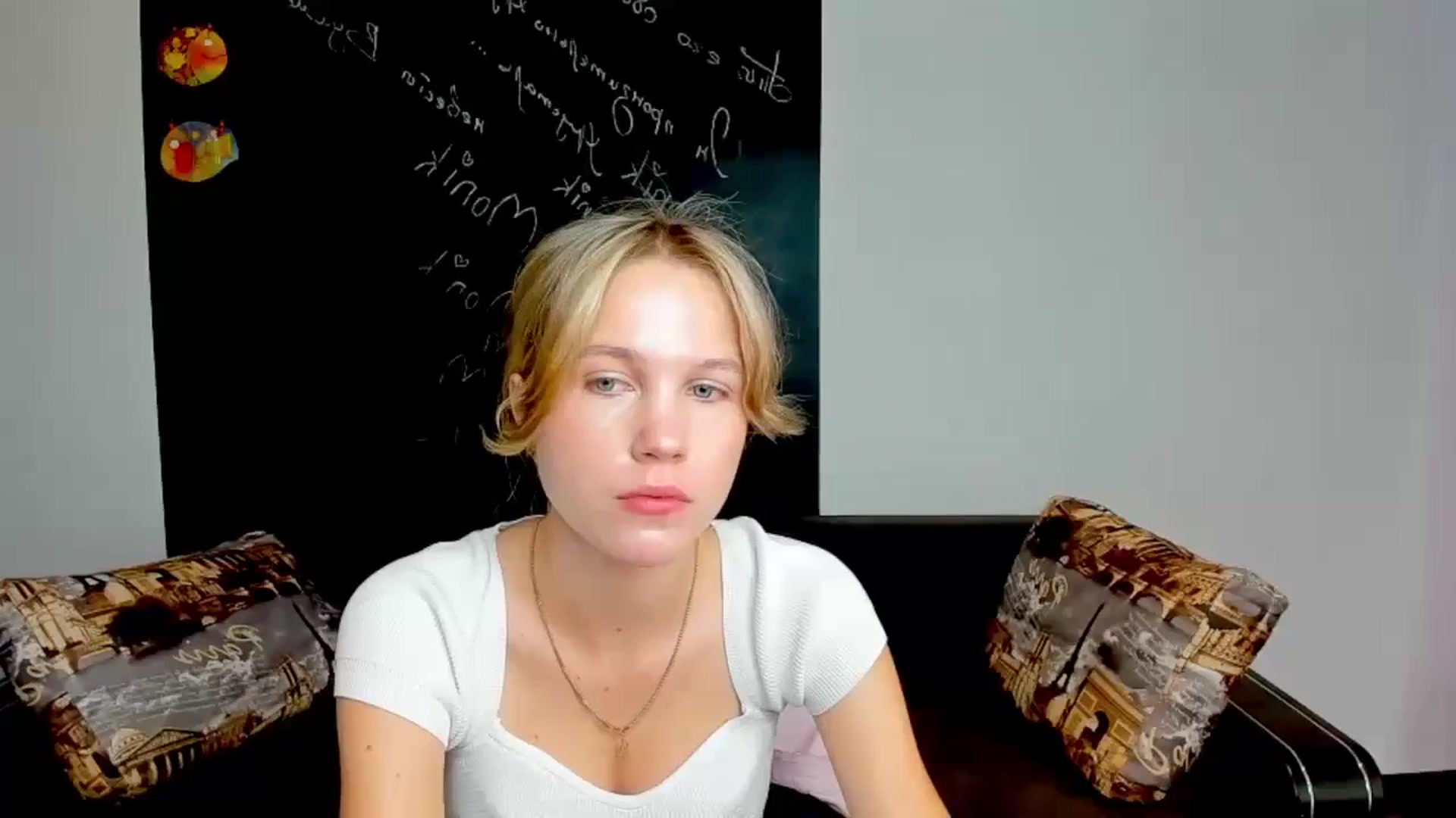 Gallery image thumbnail from Kate_Lewiss's myfreecams stream on, 09/25/2024, 08:20 image 8 of 20