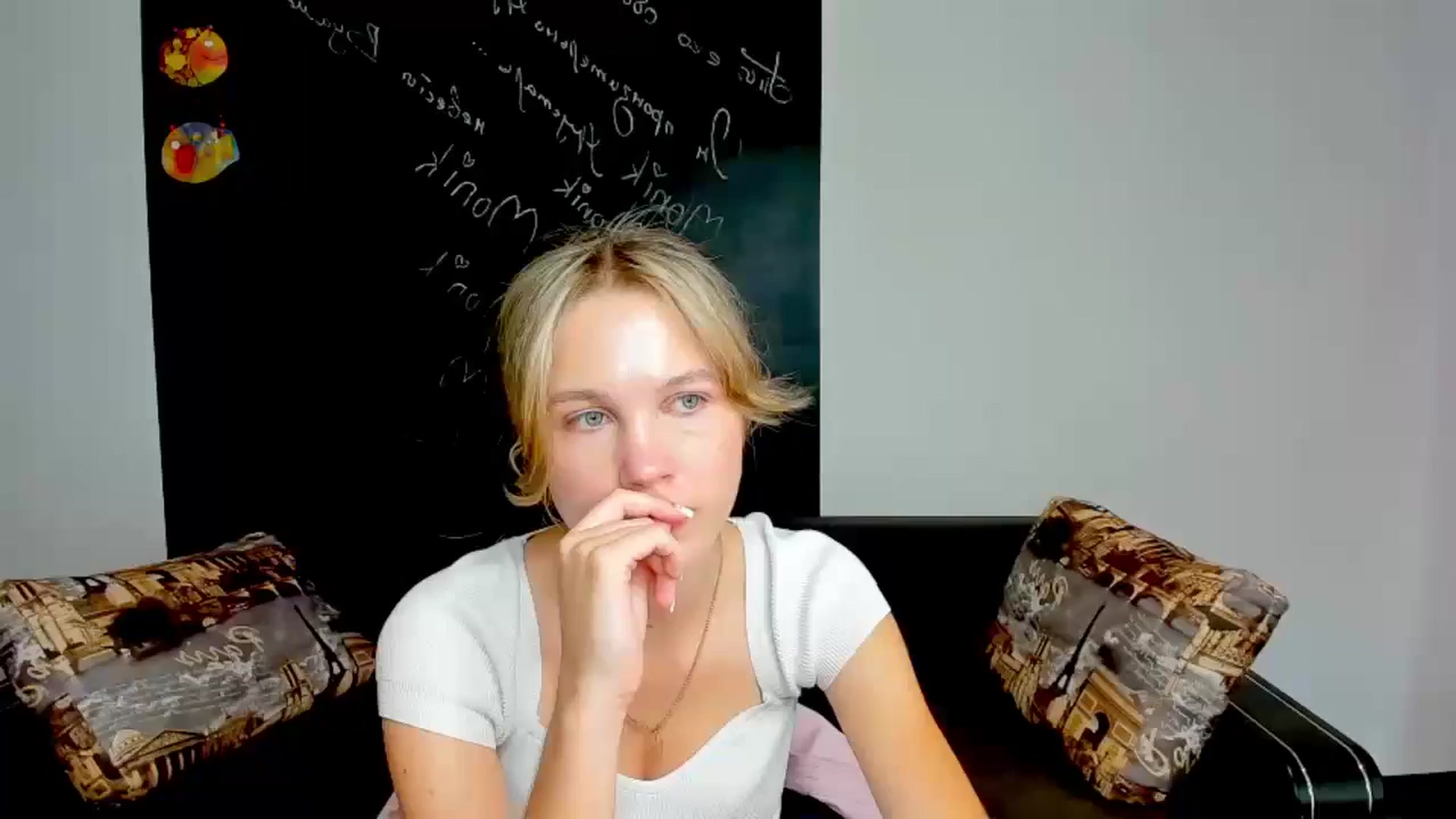 Gallery image thumbnail from Kate_Lewiss's myfreecams stream on, 09/25/2024, 08:20 image 12 of 20