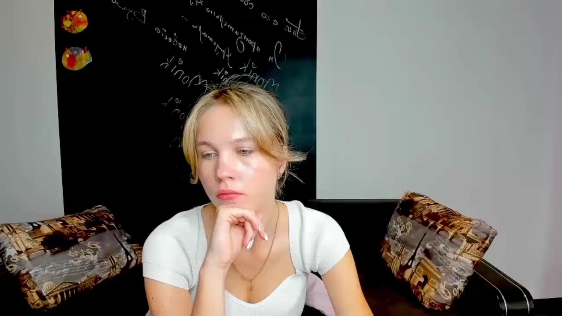 Gallery image thumbnail from Kate_Lewiss's myfreecams stream on, 09/25/2024, 08:20 image 9 of 20