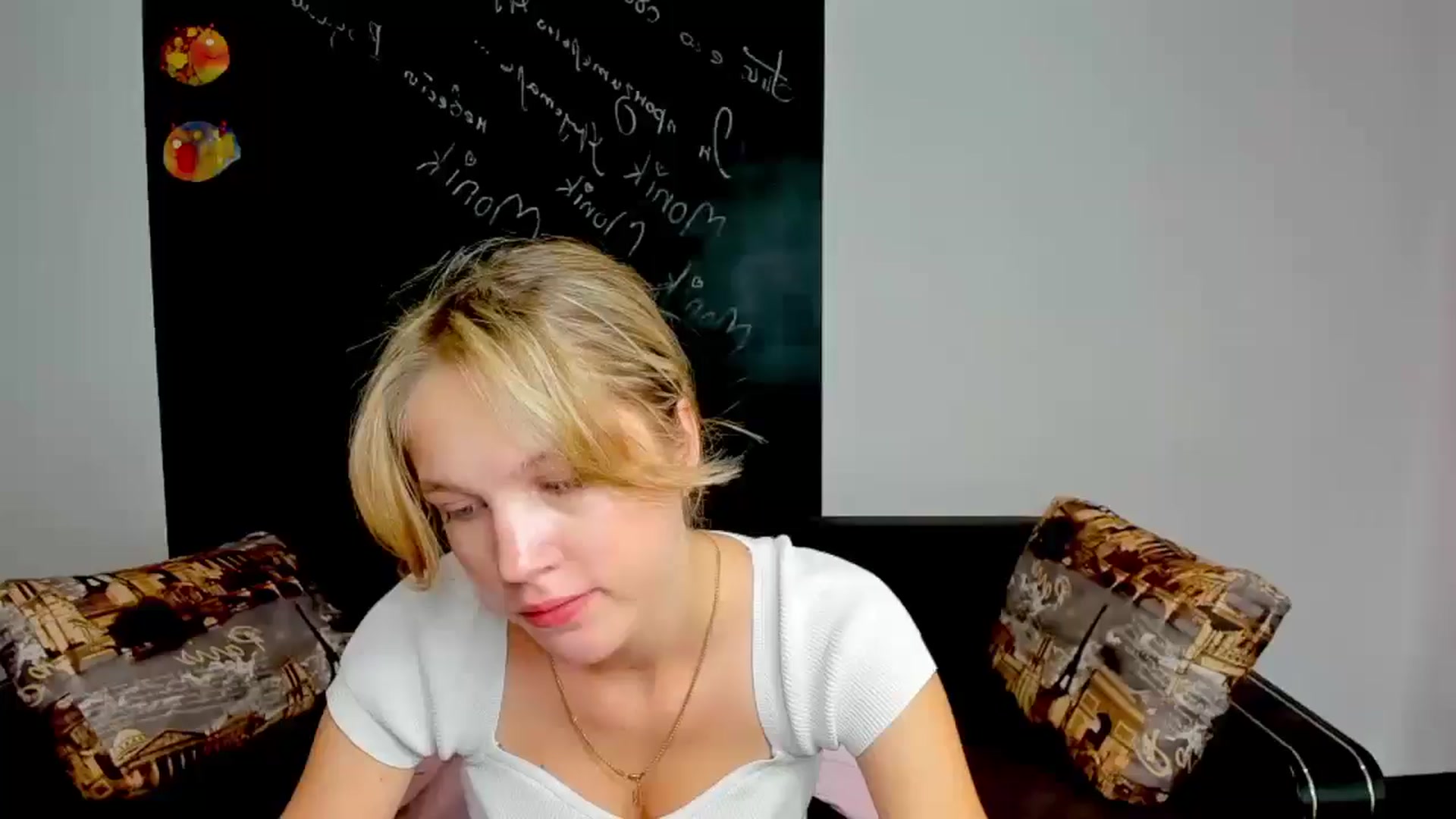 Gallery image thumbnail from Kate_Lewiss's myfreecams stream on, 09/25/2024, 08:20 image 11 of 20