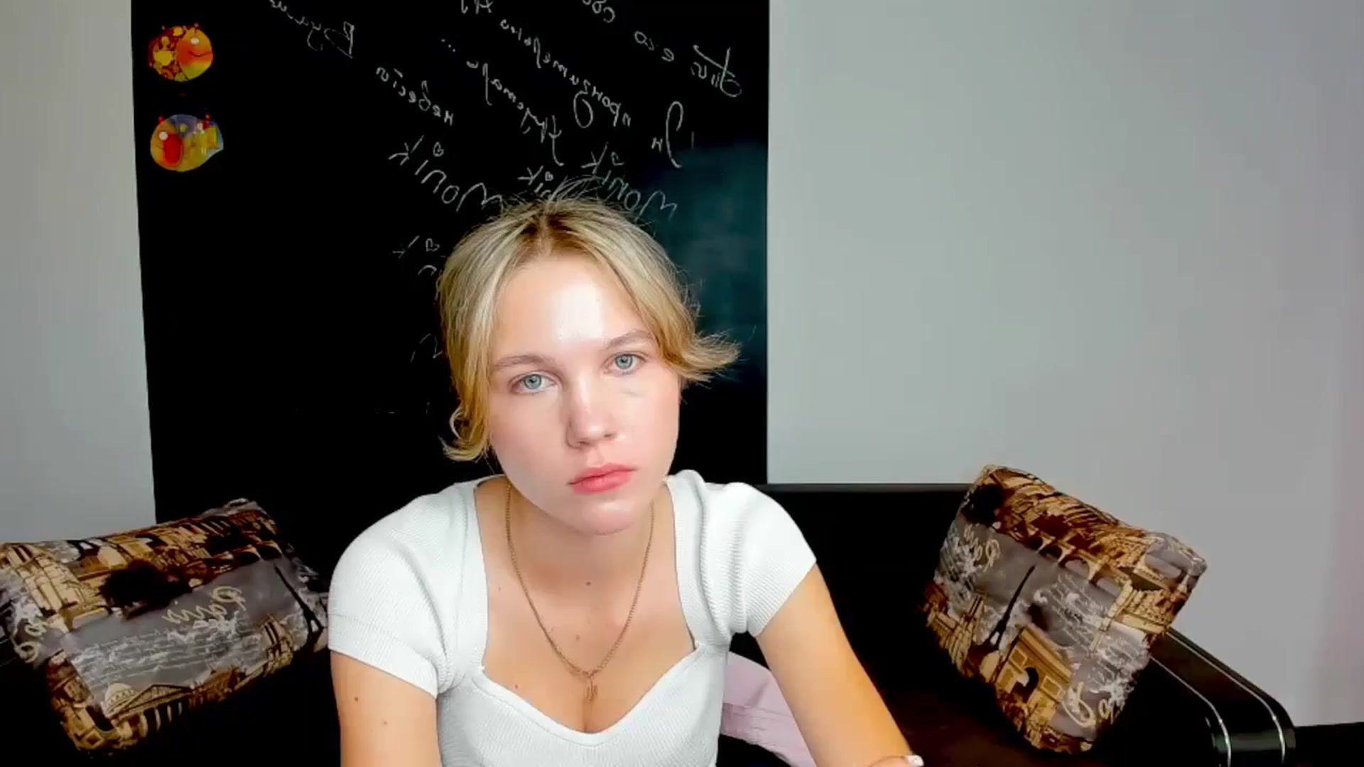 Gallery image thumbnail from Kate_Lewiss's myfreecams stream on, 09/25/2024, 08:20 image 2 of 20