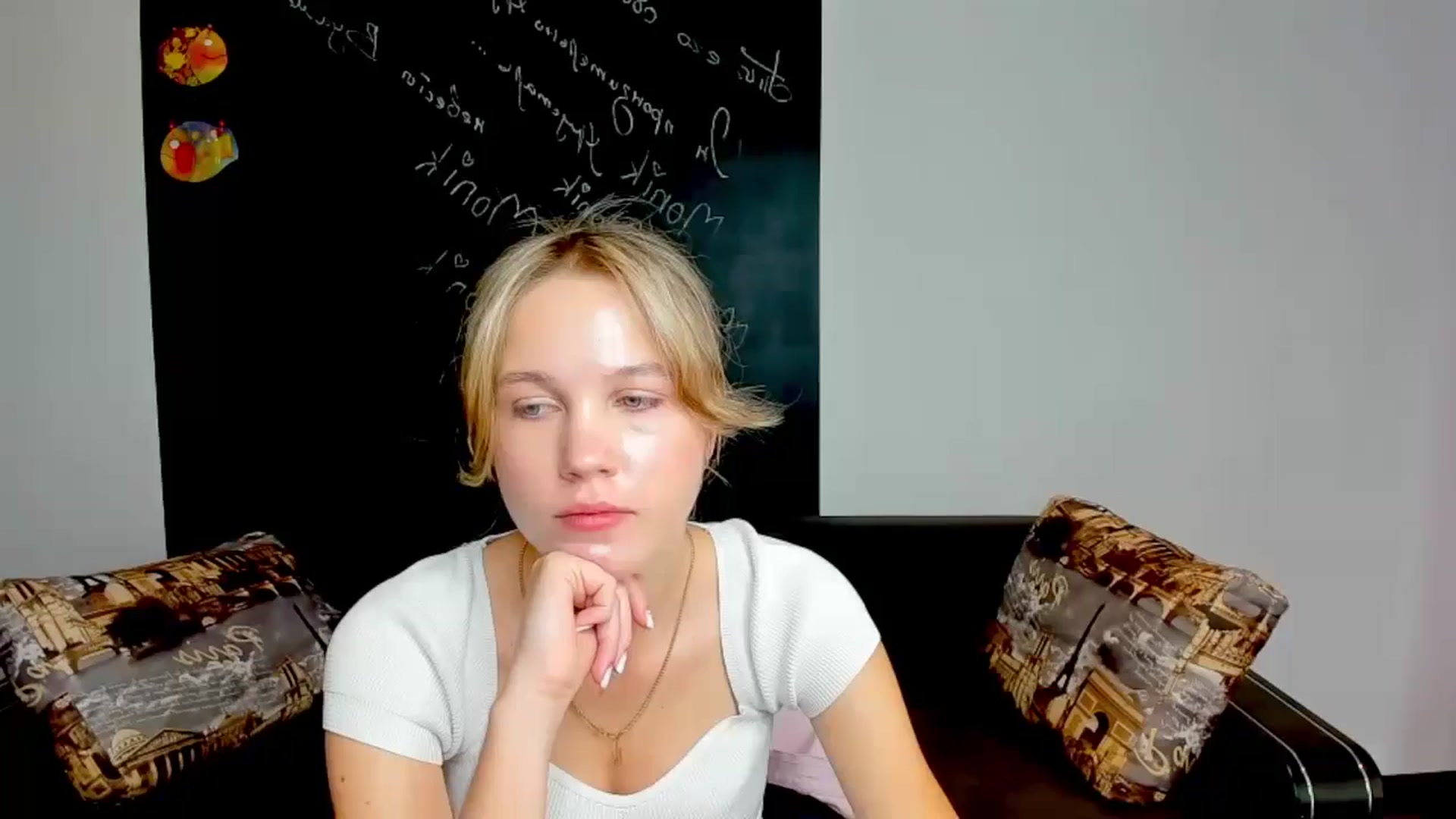 Gallery image thumbnail from Kate_Lewiss's myfreecams stream on, 09/25/2024, 08:20 image 6 of 20