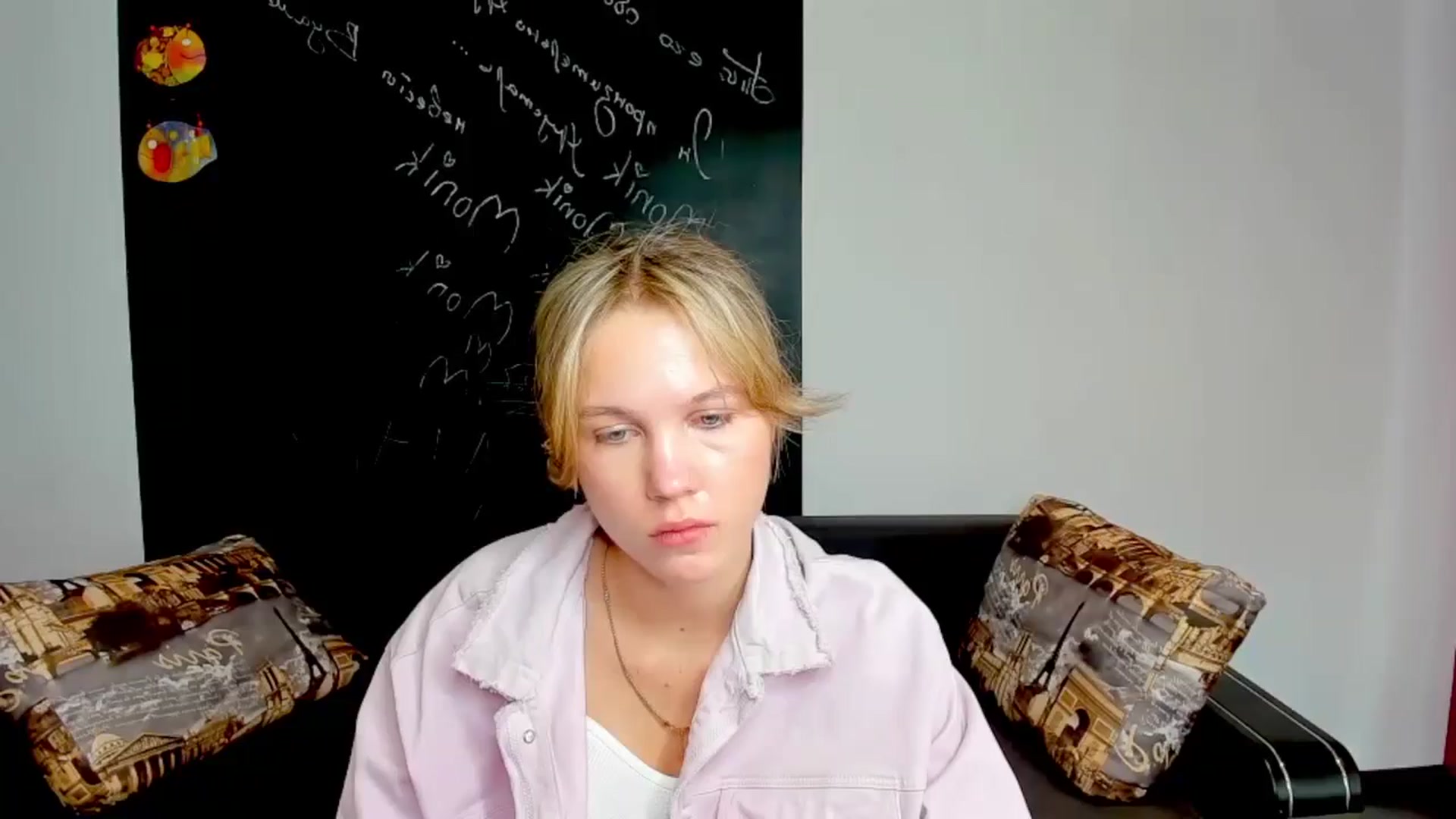 Gallery image thumbnail from Kate_Lewiss's myfreecams stream on, 09/25/2024, 11:04 image 1 of 20