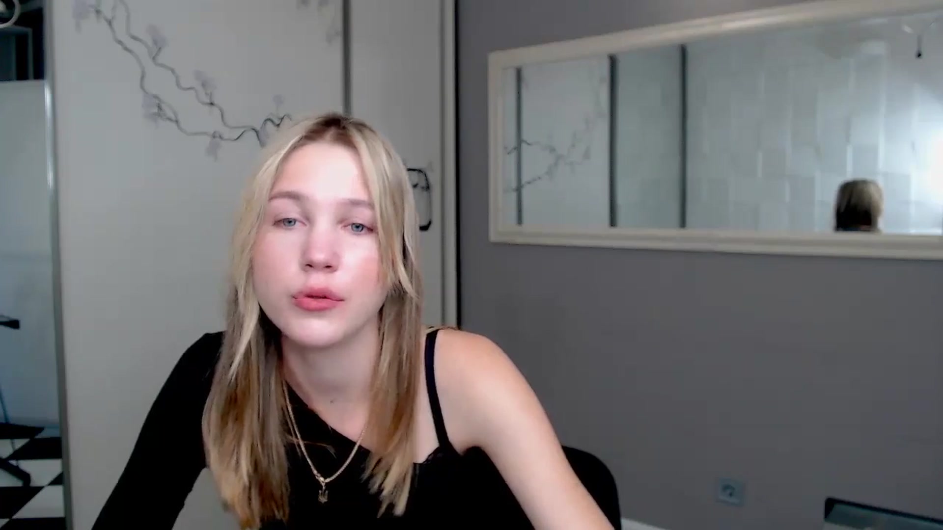 Gallery image thumbnail from Kate_Lewiss's myfreecams stream on, 09/26/2024, 06:08 image 12 of 20