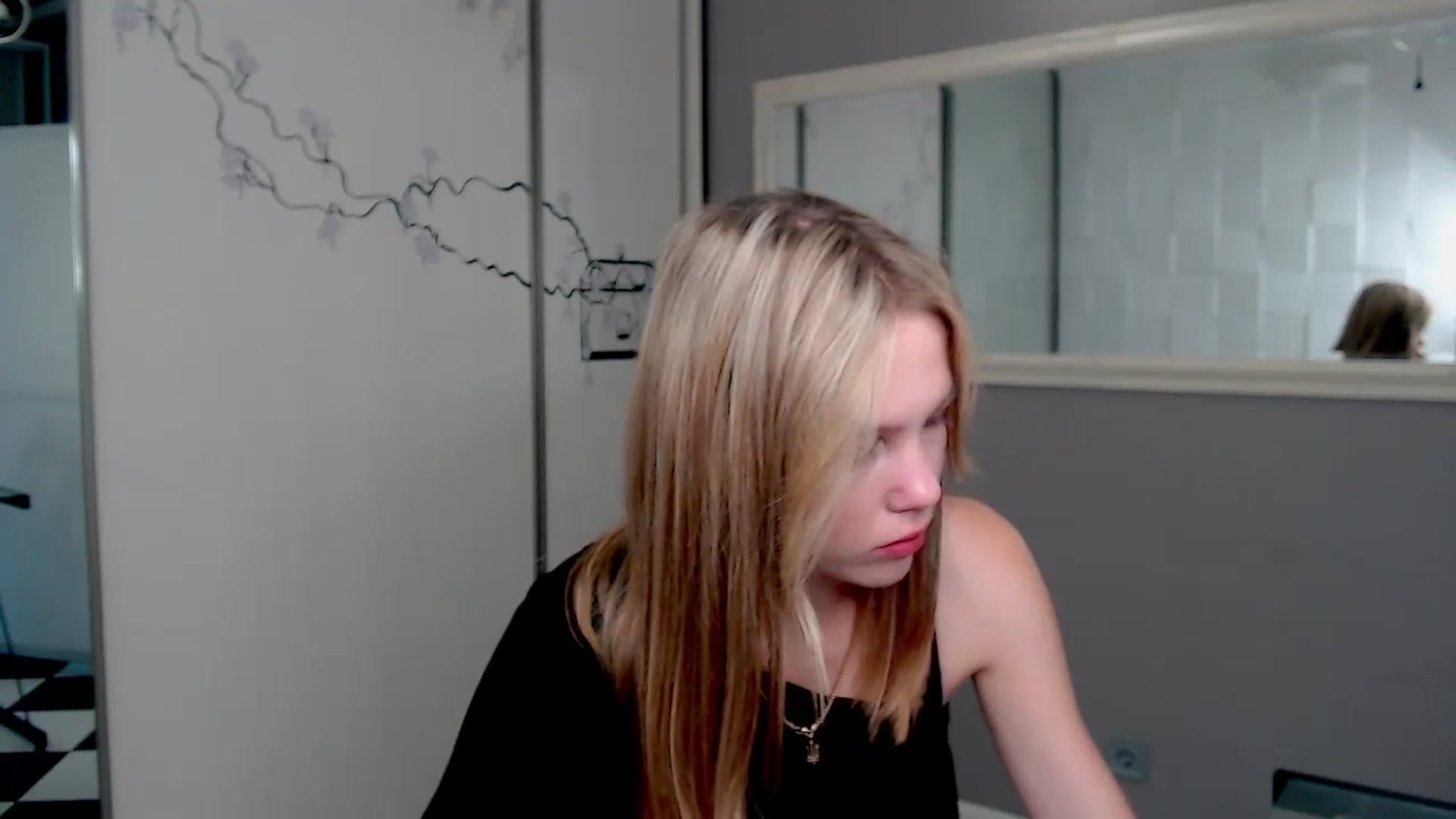 Gallery image thumbnail from Kate_Lewiss's myfreecams stream on, 09/26/2024, 06:08 image 6 of 20