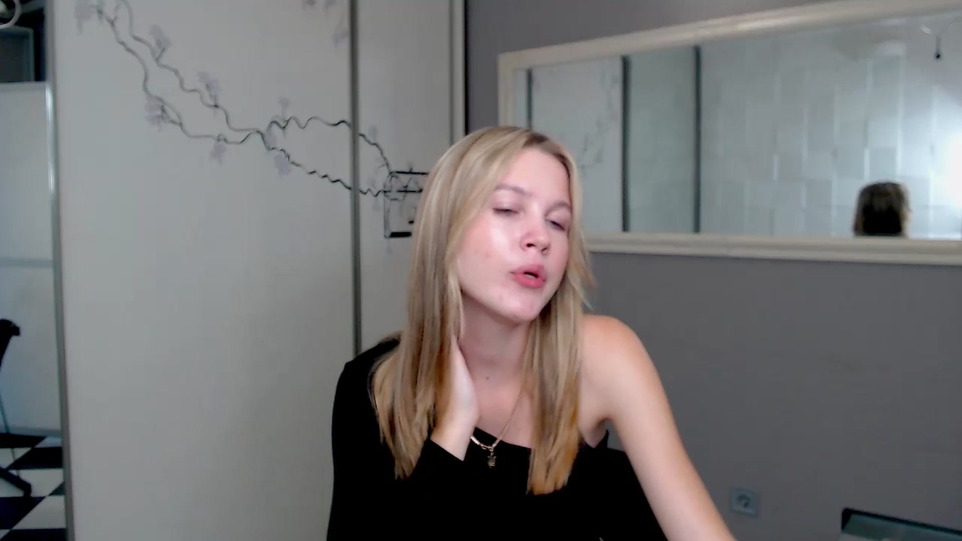 Gallery image thumbnail from Kate_Lewiss's myfreecams stream on, 09/26/2024, 07:17 image 5 of 20