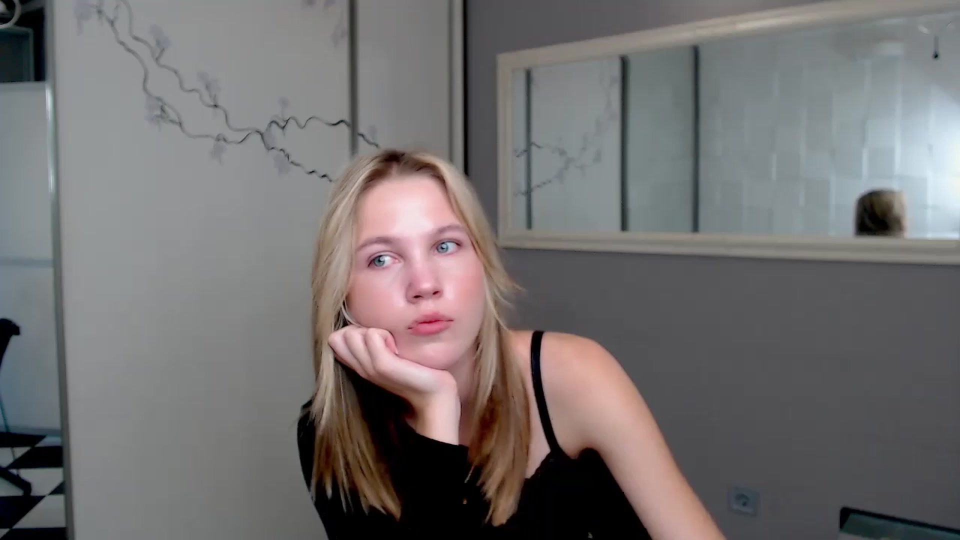 Gallery image thumbnail from Kate_Lewiss's myfreecams stream on, 09/26/2024, 07:17 image 7 of 20