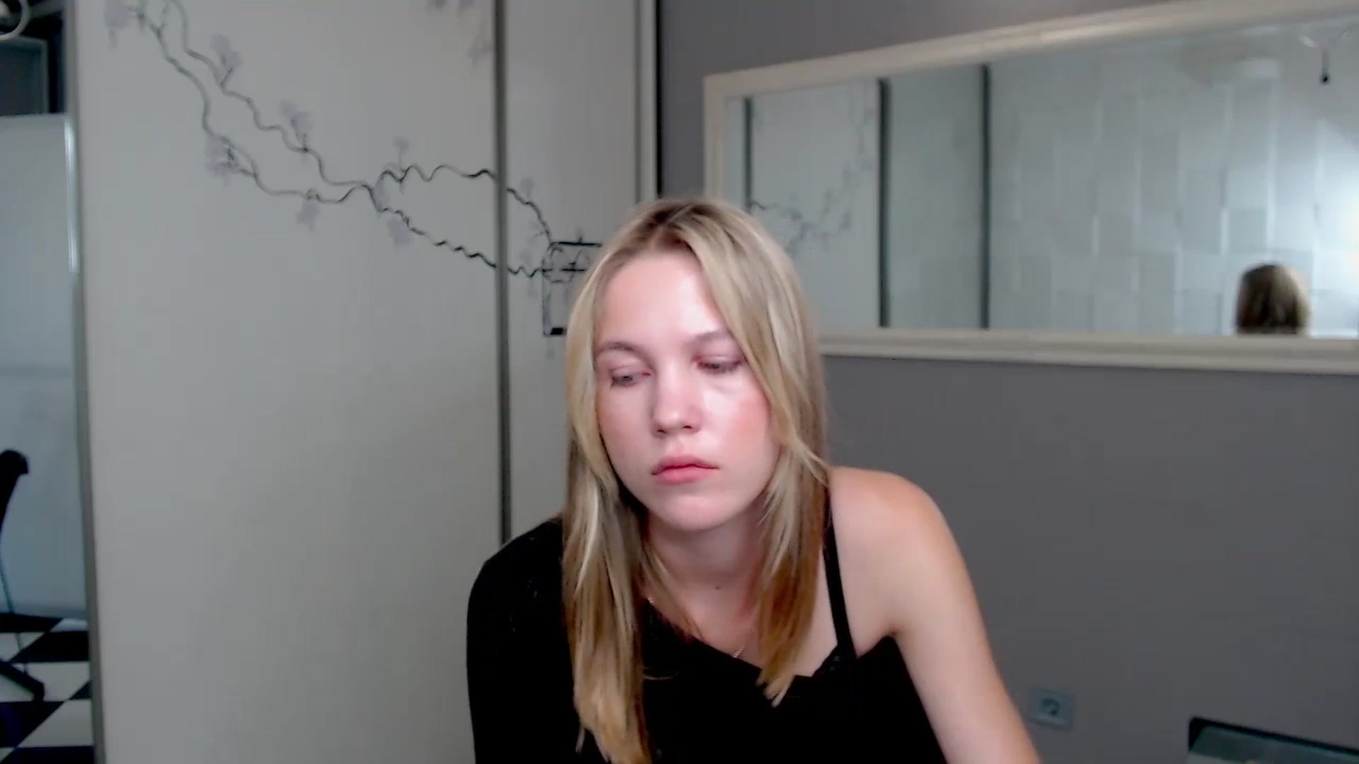 Gallery image thumbnail from Kate_Lewiss's myfreecams stream on, 09/26/2024, 08:42 image 12 of 20