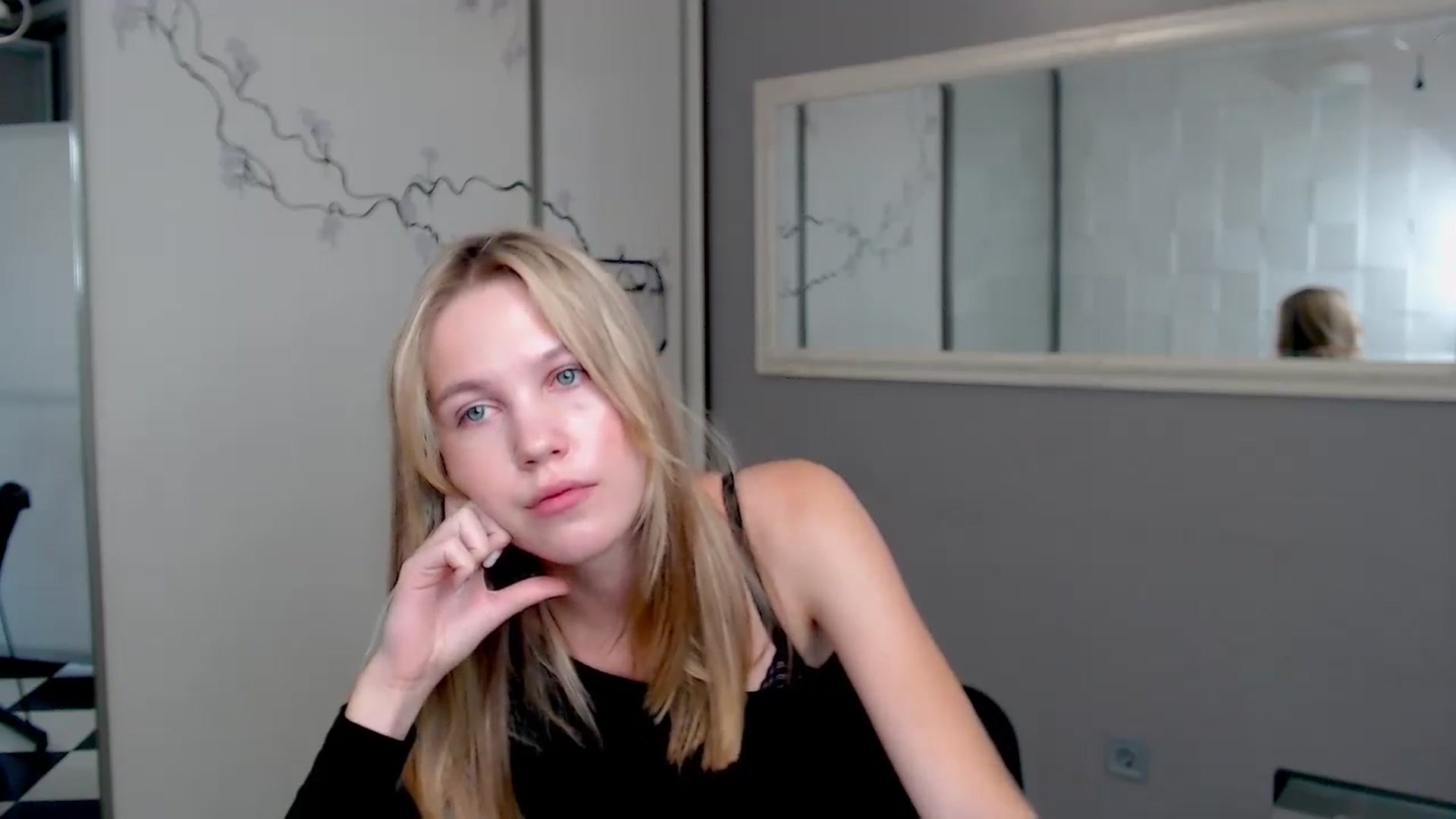 Gallery image thumbnail from Kate_Lewiss's myfreecams stream on, 09/26/2024, 08:42 image 14 of 20