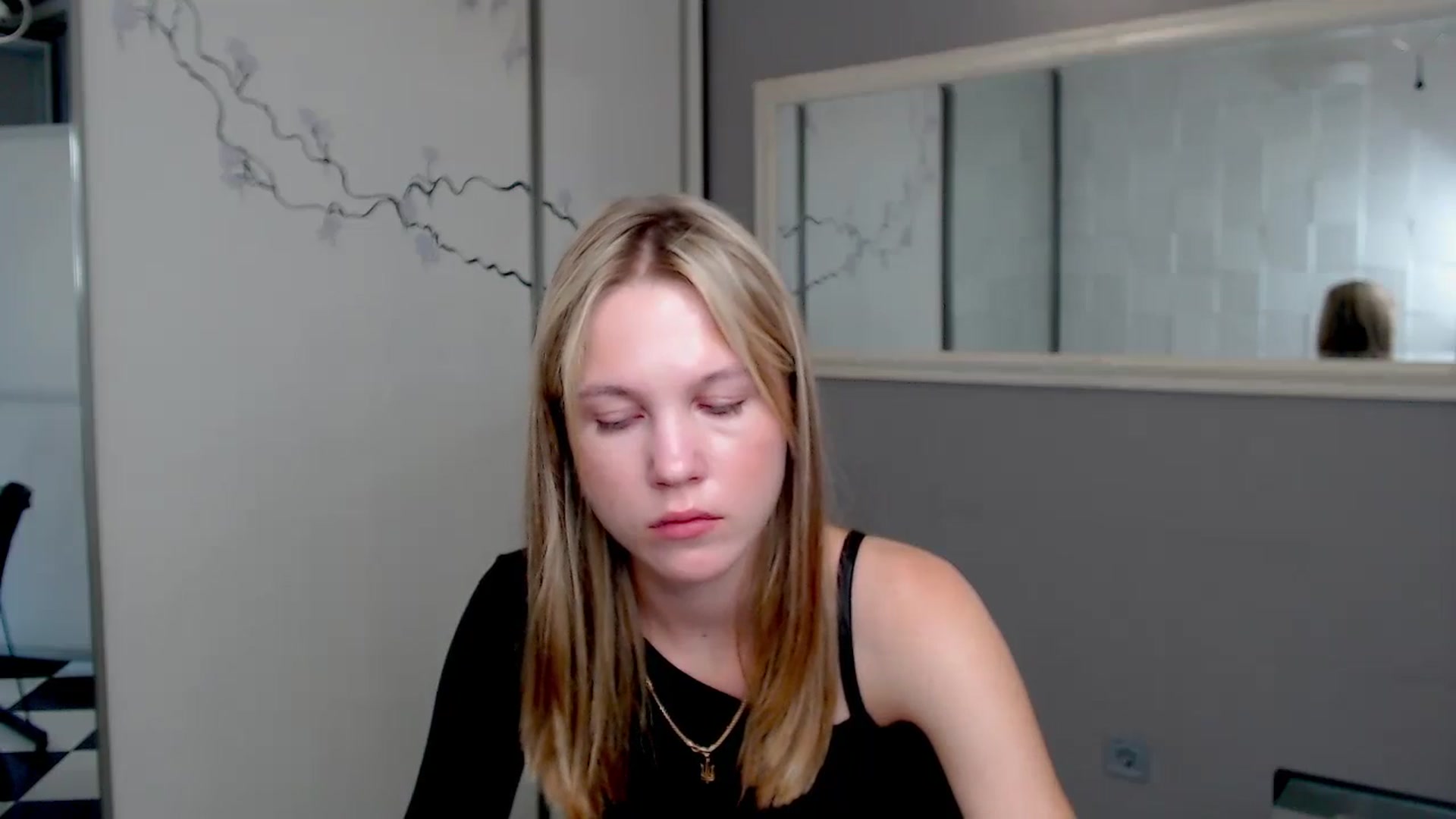 Gallery image thumbnail from Kate_Lewiss's myfreecams stream on, 09/26/2024, 09:29 image 17 of 20