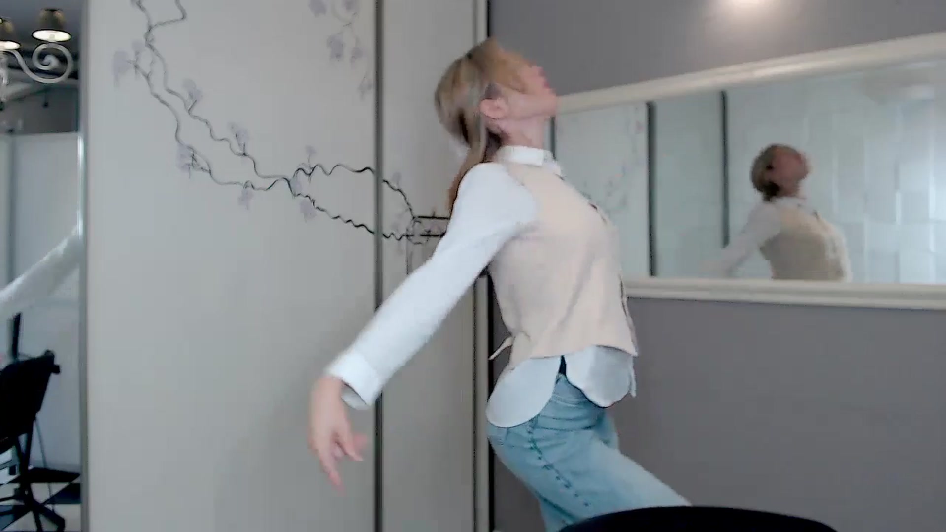 Gallery image thumbnail from Kate_Lewiss's myfreecams stream on, 09/27/2024, 06:49 image 13 of 20