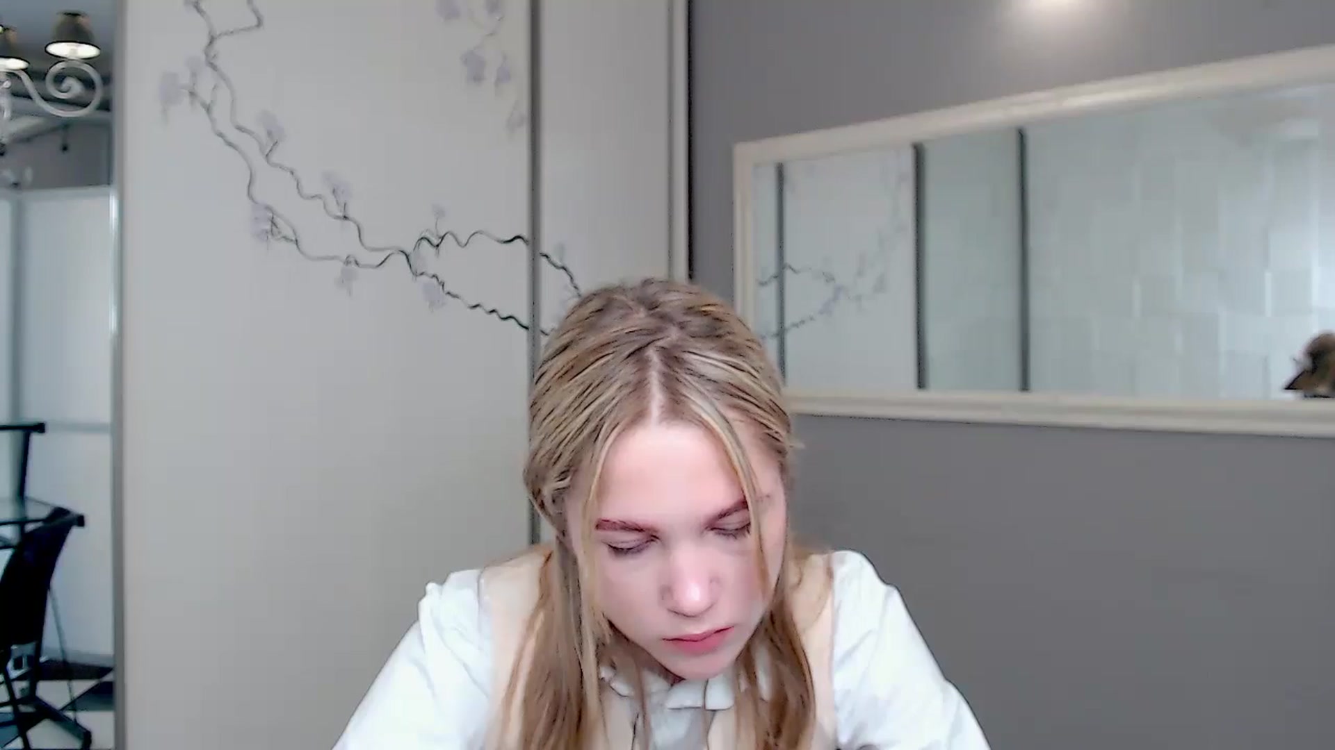 Gallery image thumbnail from Kate_Lewiss's myfreecams stream on, 09/27/2024, 07:26 image 18 of 20