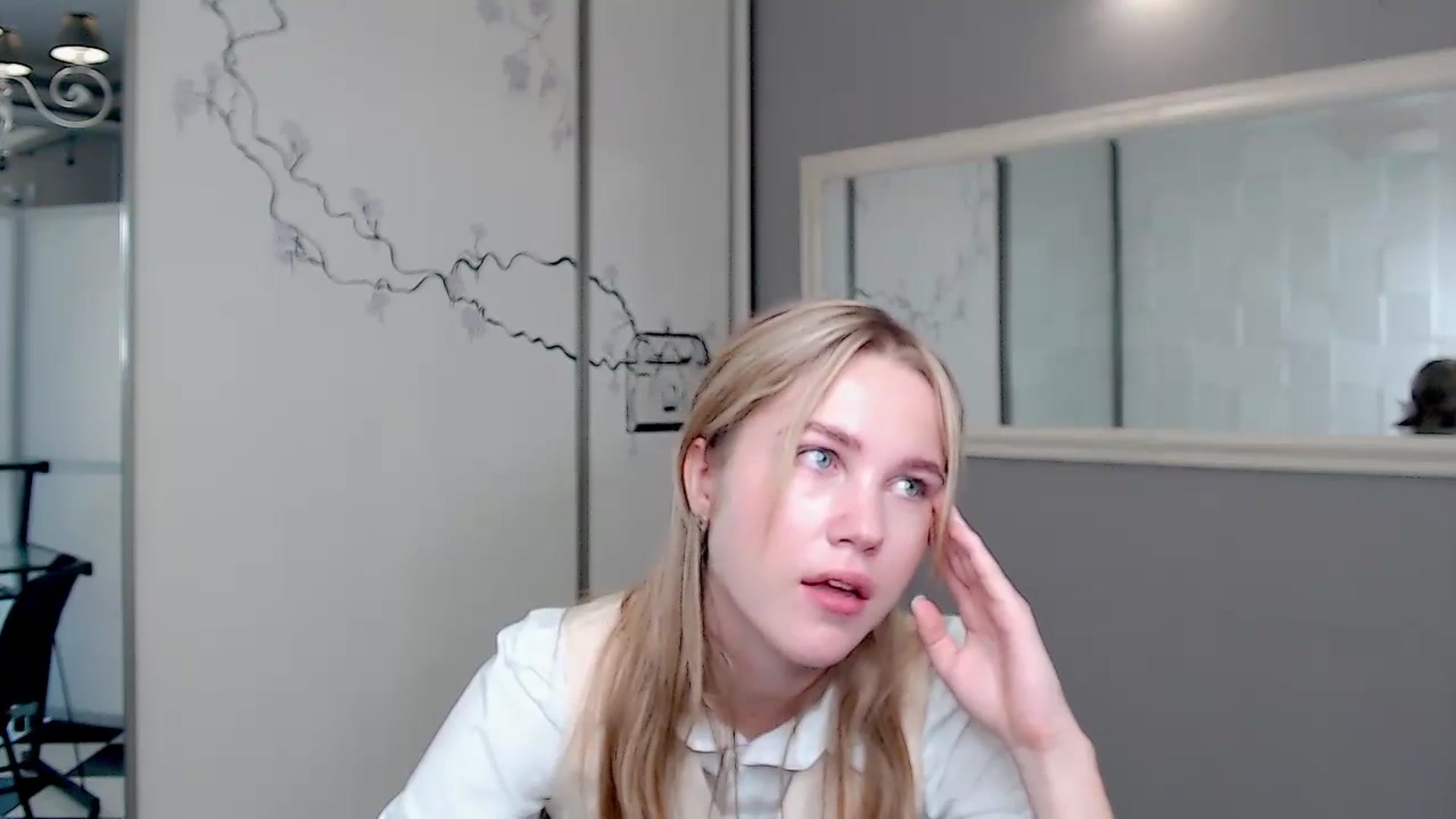 Gallery image thumbnail from Kate_Lewiss's myfreecams stream on, 09/27/2024, 07:26 image 13 of 20