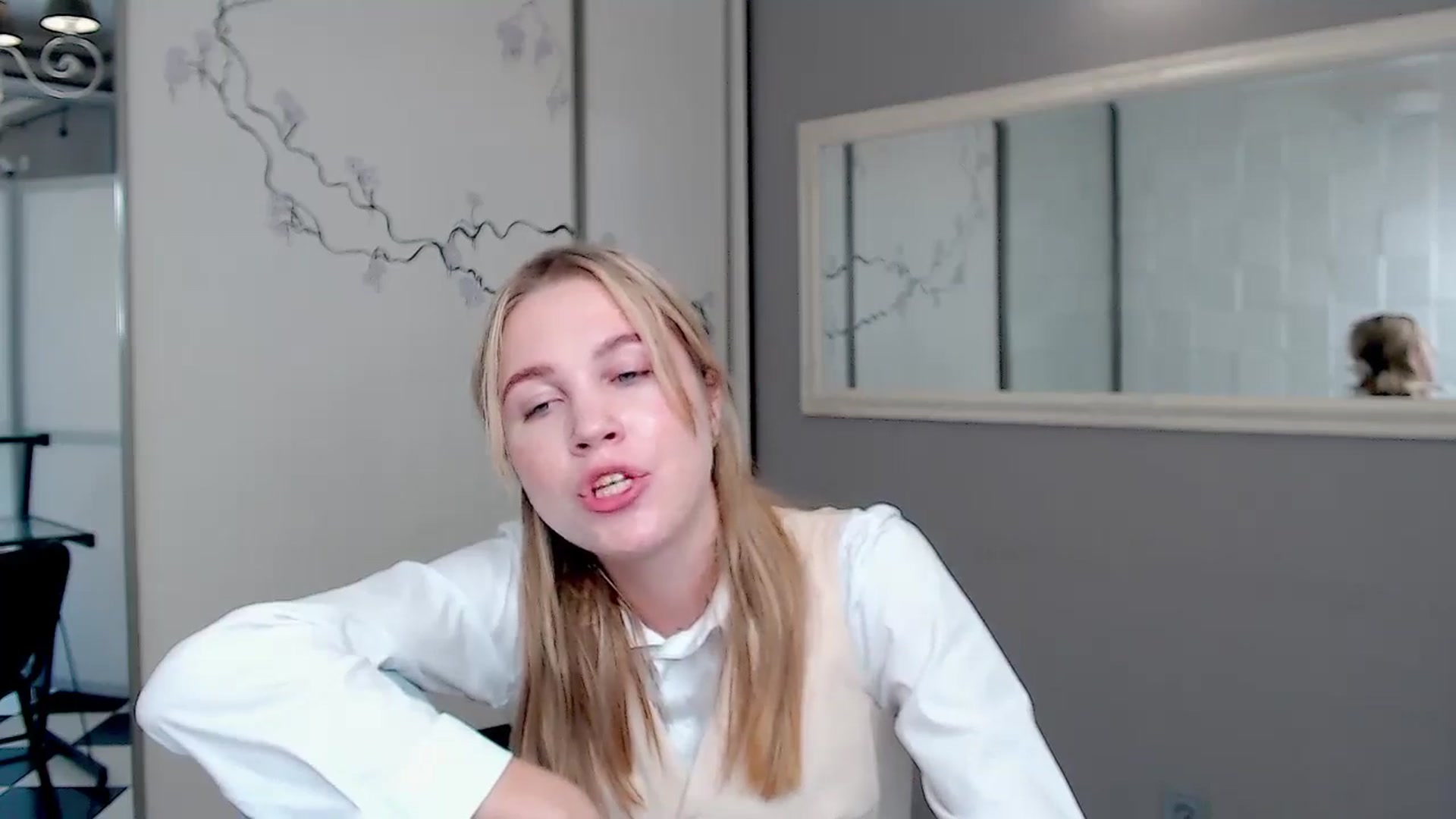 Gallery image thumbnail from Kate_Lewiss's myfreecams stream on, 09/27/2024, 10:25 image 17 of 20