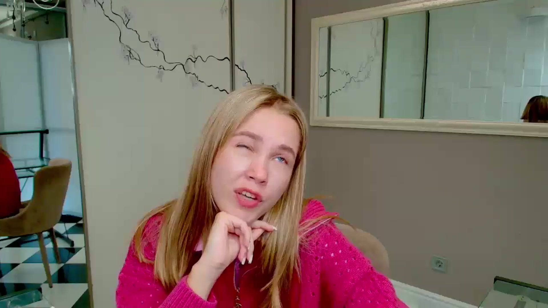 Gallery image thumbnail from Kate_Lewiss's myfreecams stream on, 10/15/2024, 07:17 image 7 of 20
