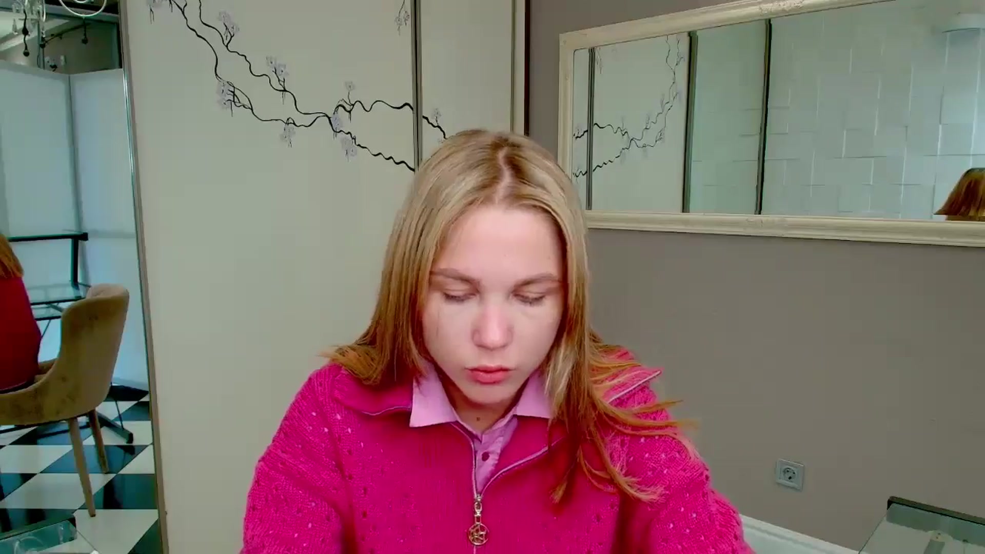 Gallery image thumbnail from Kate_Lewiss's myfreecams stream on, 10/15/2024, 07:17 image 14 of 20