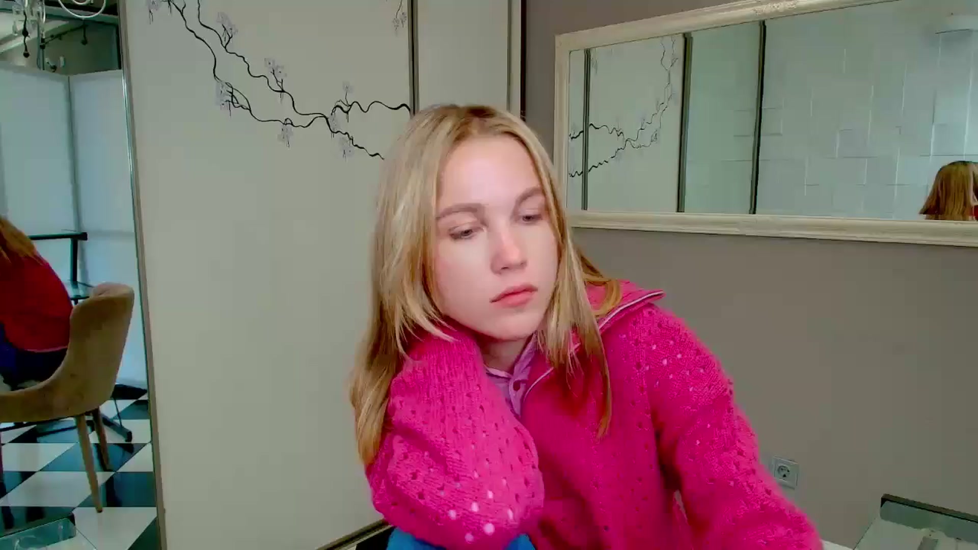 Gallery image thumbnail from Kate_Lewiss's myfreecams stream on, 10/15/2024, 08:15 image 3 of 20