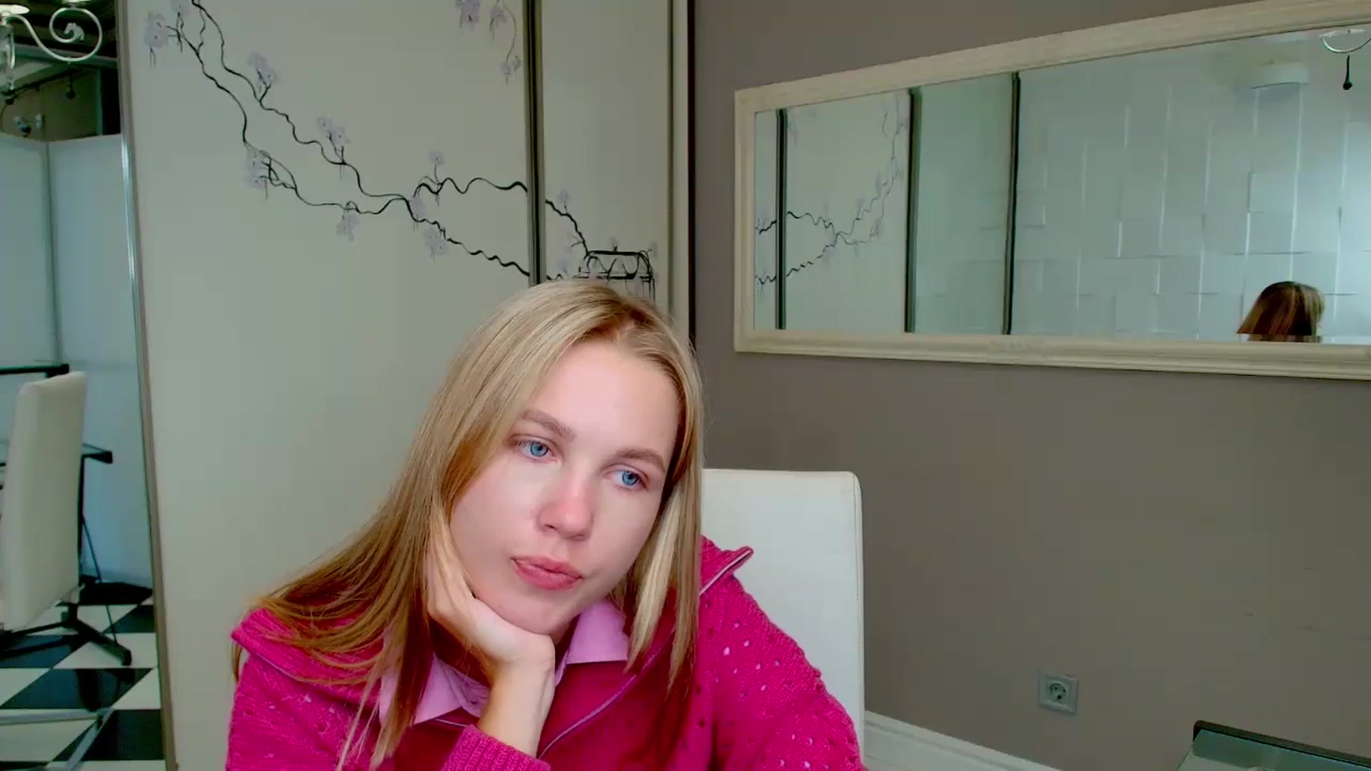 Gallery image thumbnail from Kate_Lewiss's myfreecams stream on, 10/15/2024, 12:16 image 20 of 20