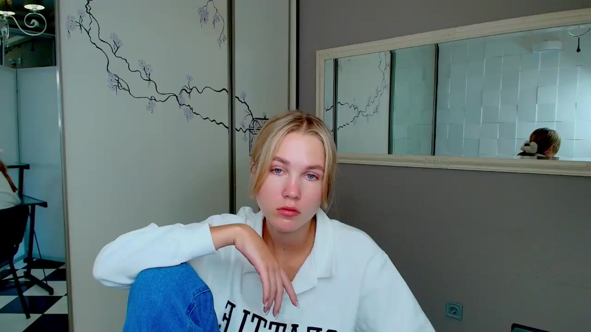 Gallery image thumbnail from Kate_Lewiss's myfreecams stream on, 10/16/2024, 06:58 image 13 of 20