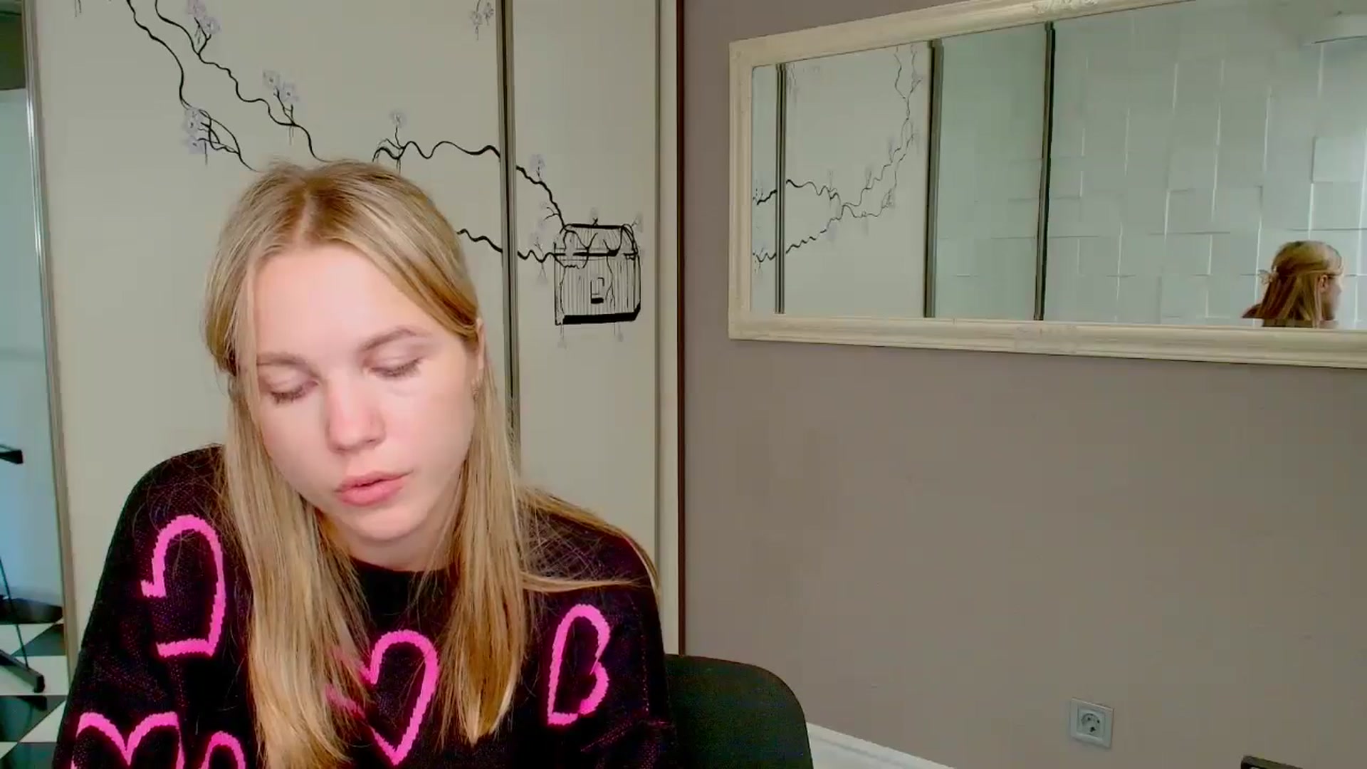 Gallery image thumbnail from Kate_Lewiss's myfreecams stream on, 10/17/2024, 09:07 image 6 of 20