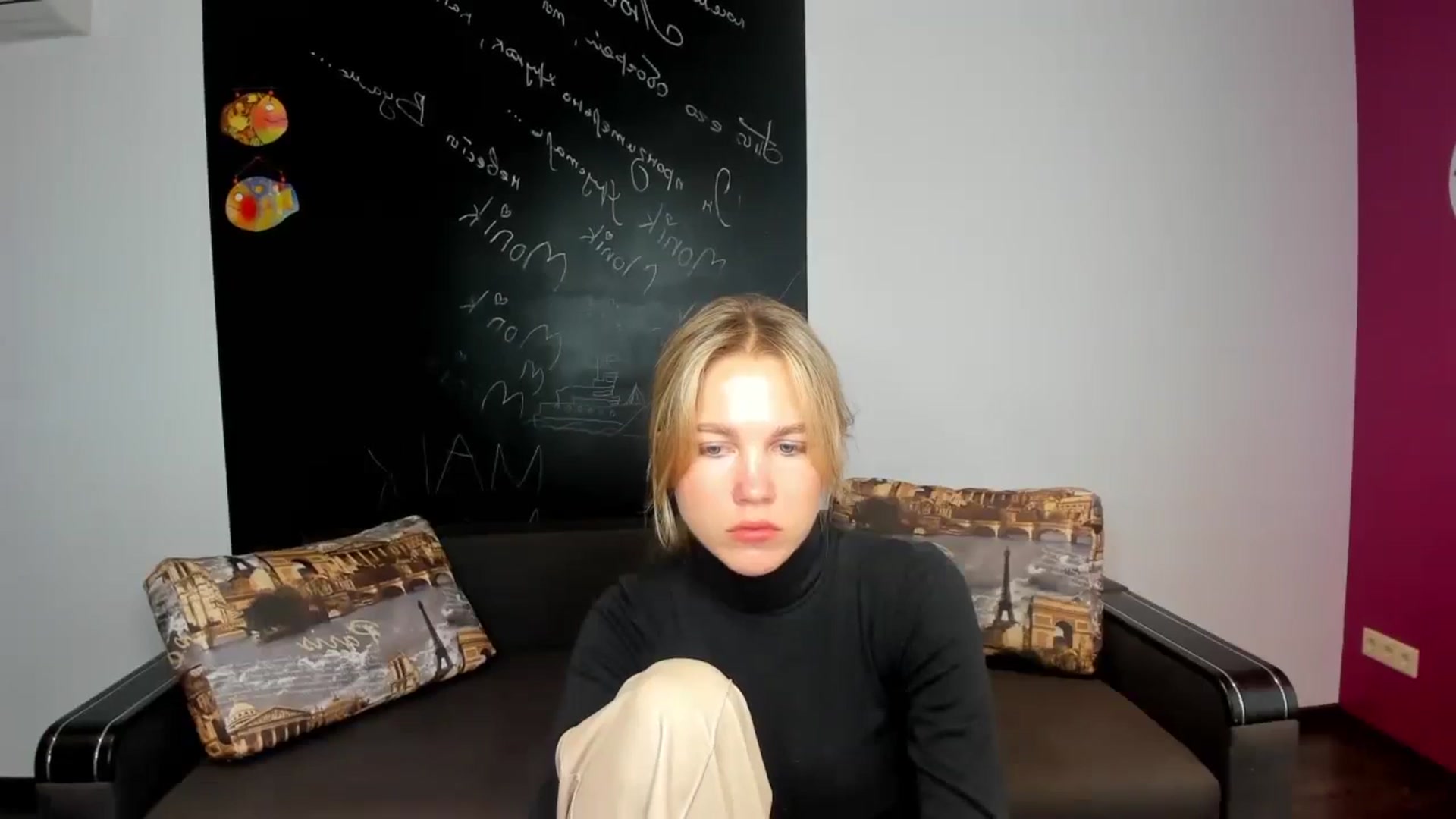 Gallery image thumbnail from Kate_Lewiss's myfreecams stream on, 10/18/2024, 06:47 image 19 of 20
