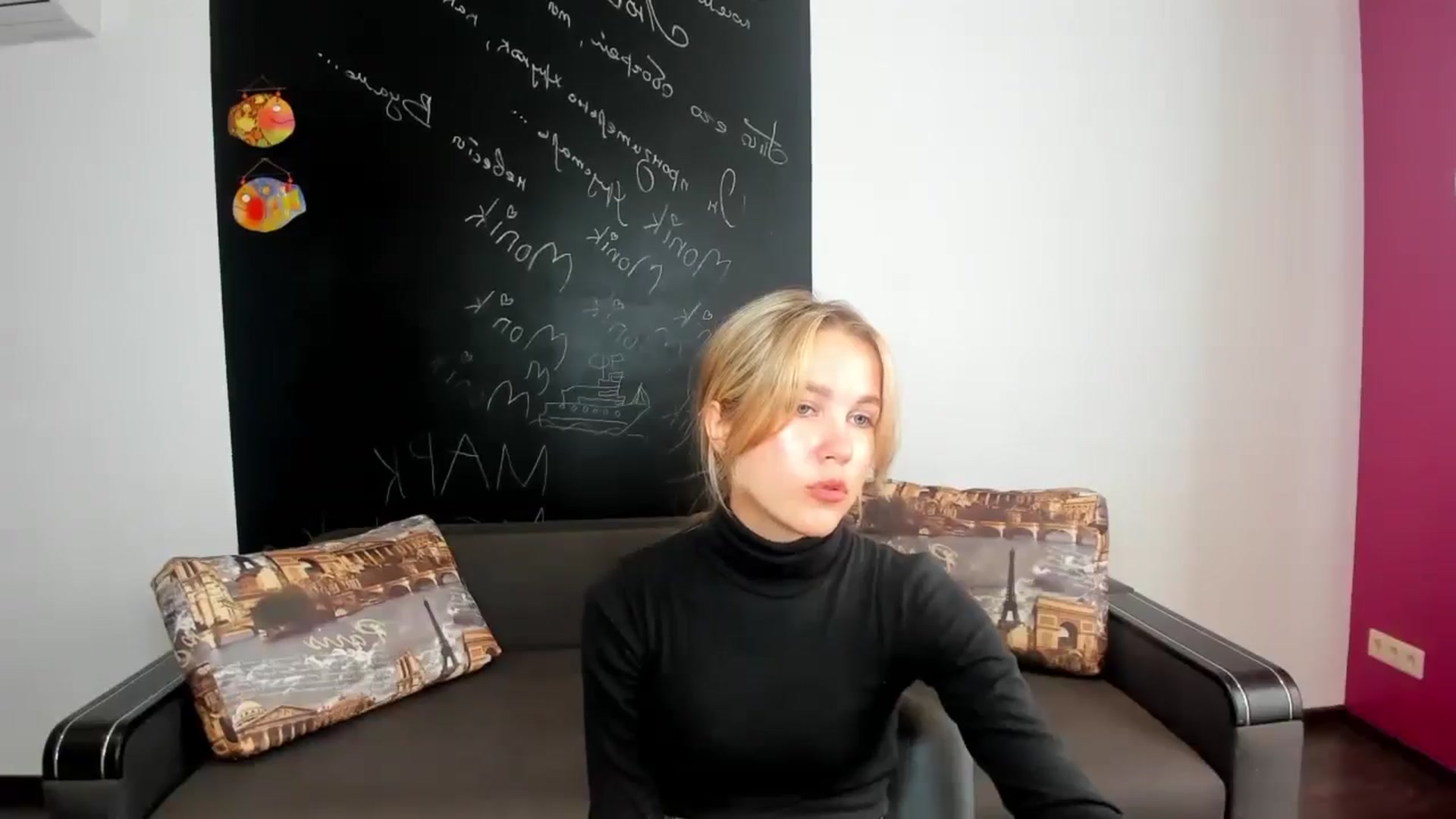 Gallery image thumbnail from Kate_Lewiss's myfreecams stream on, 10/18/2024, 08:02 image 11 of 20