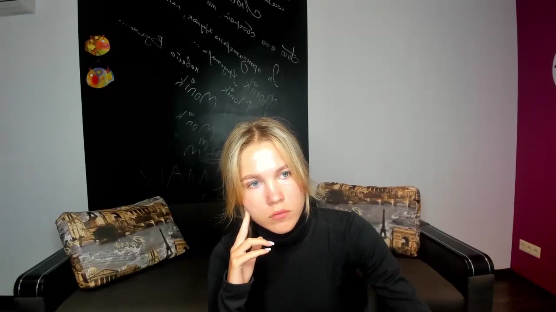 Gallery image thumbnail from Kate_Lewiss's myfreecams stream on, 10/18/2024, 11:04 image 19 of 20