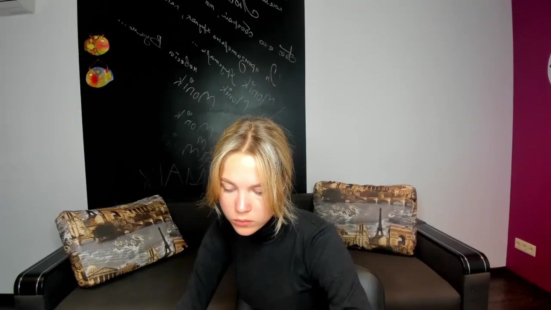 Gallery image thumbnail from Kate_Lewiss's myfreecams stream on, 10/18/2024, 11:04 image 9 of 20