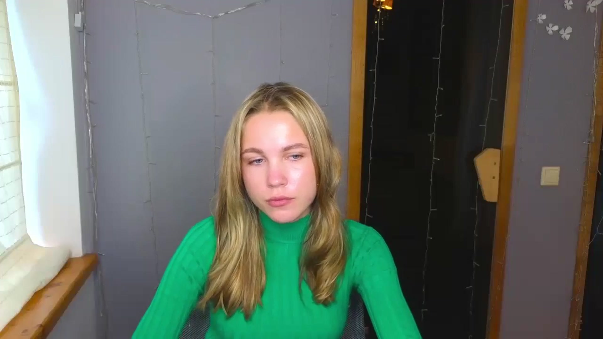 Gallery image thumbnail from Kate_Lewiss's myfreecams stream on, 10/19/2024, 11:17 image 6 of 20