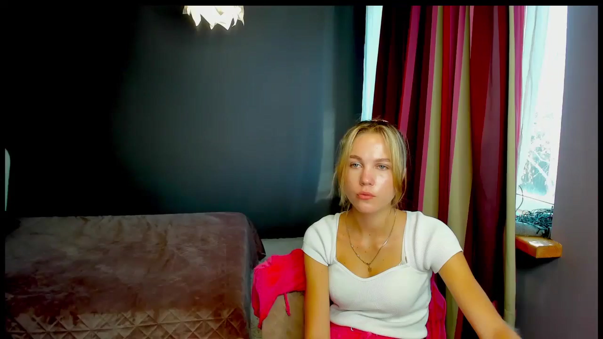 Gallery image thumbnail from Kate_Lewiss's myfreecams stream on, 10/22/2024, 09:37 image 2 of 20