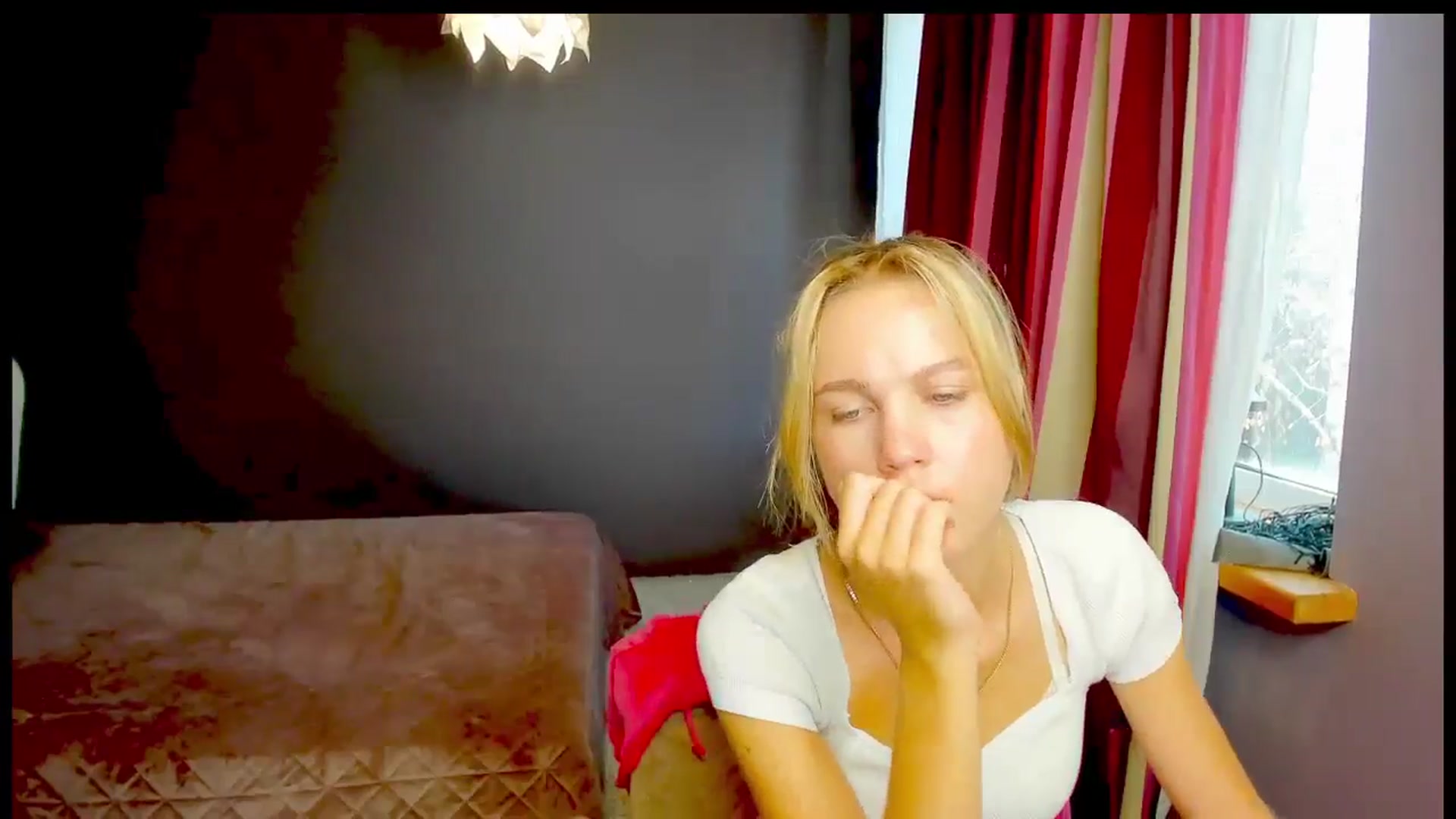 Gallery image thumbnail from Kate_Lewiss's myfreecams stream on, 10/22/2024, 09:37 image 13 of 20