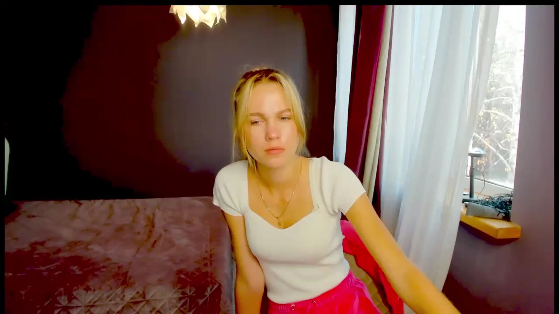 Gallery image thumbnail from Kate_Lewiss's myfreecams stream on, 10/22/2024, 09:37 image 19 of 20