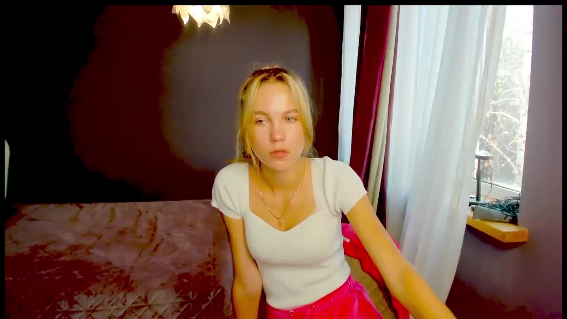 Gallery image thumbnail from Kate_Lewiss's myfreecams stream on, 10/22/2024, 09:37 image 17 of 20