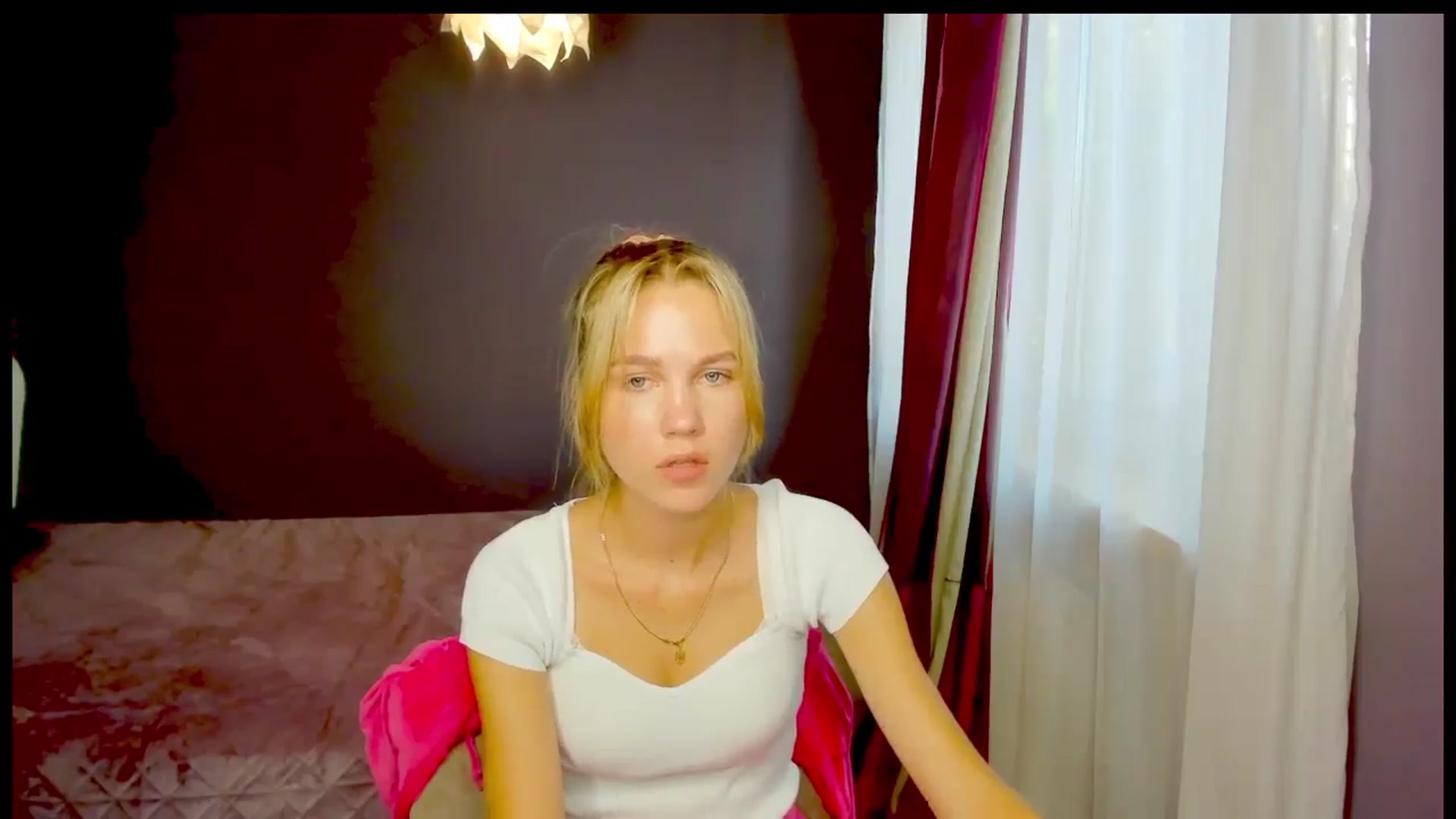 Gallery image thumbnail from Kate_Lewiss's myfreecams stream on, 10/22/2024, 10:39 image 9 of 20
