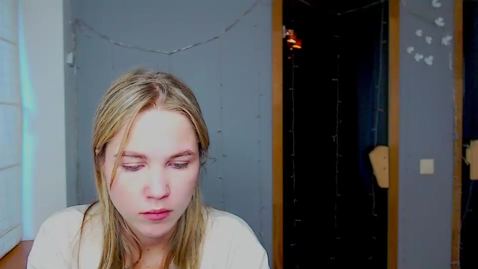 Gallery image thumbnail from Kate_Lewiss's myfreecams stream on, 10/23/2024, 11:13 image 7 of 20