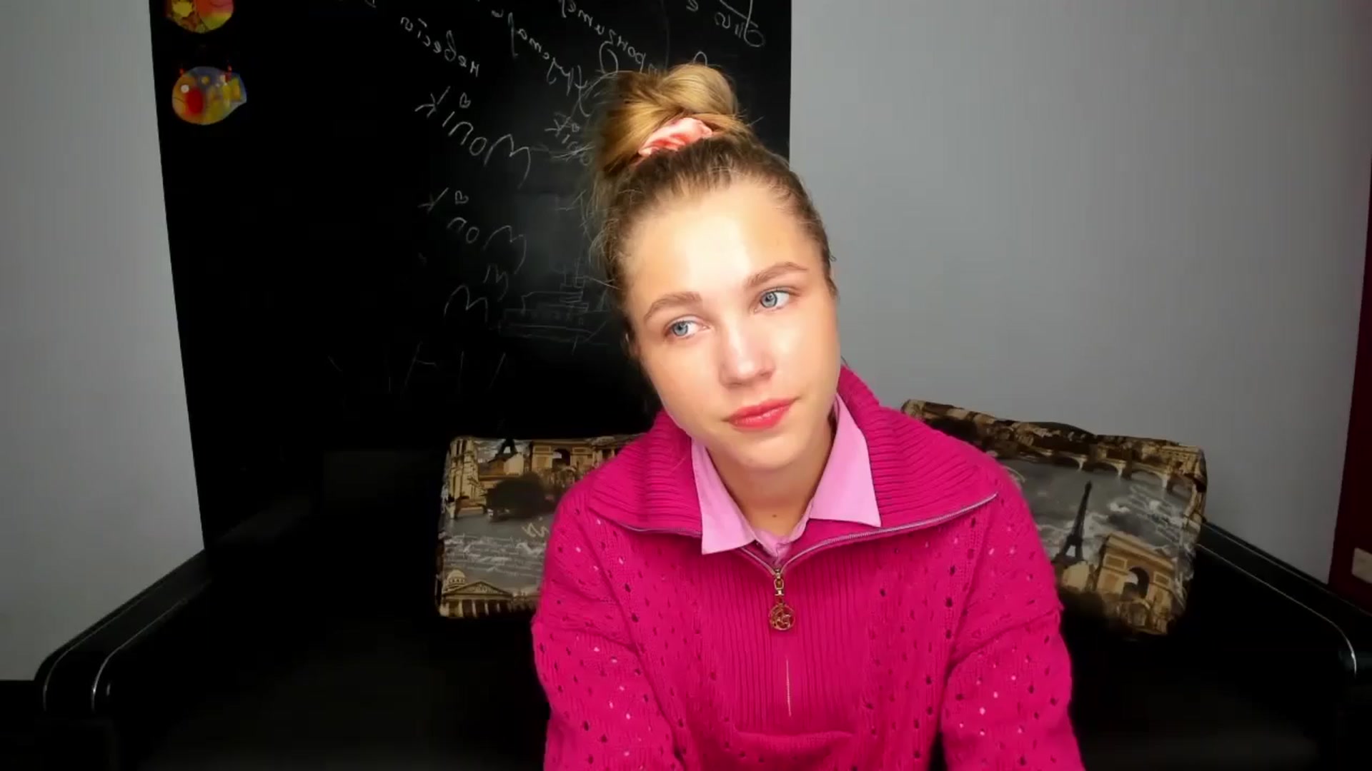Gallery image thumbnail from Kate_Lewiss's myfreecams stream on, 10/24/2024, 06:13 image 5 of 20