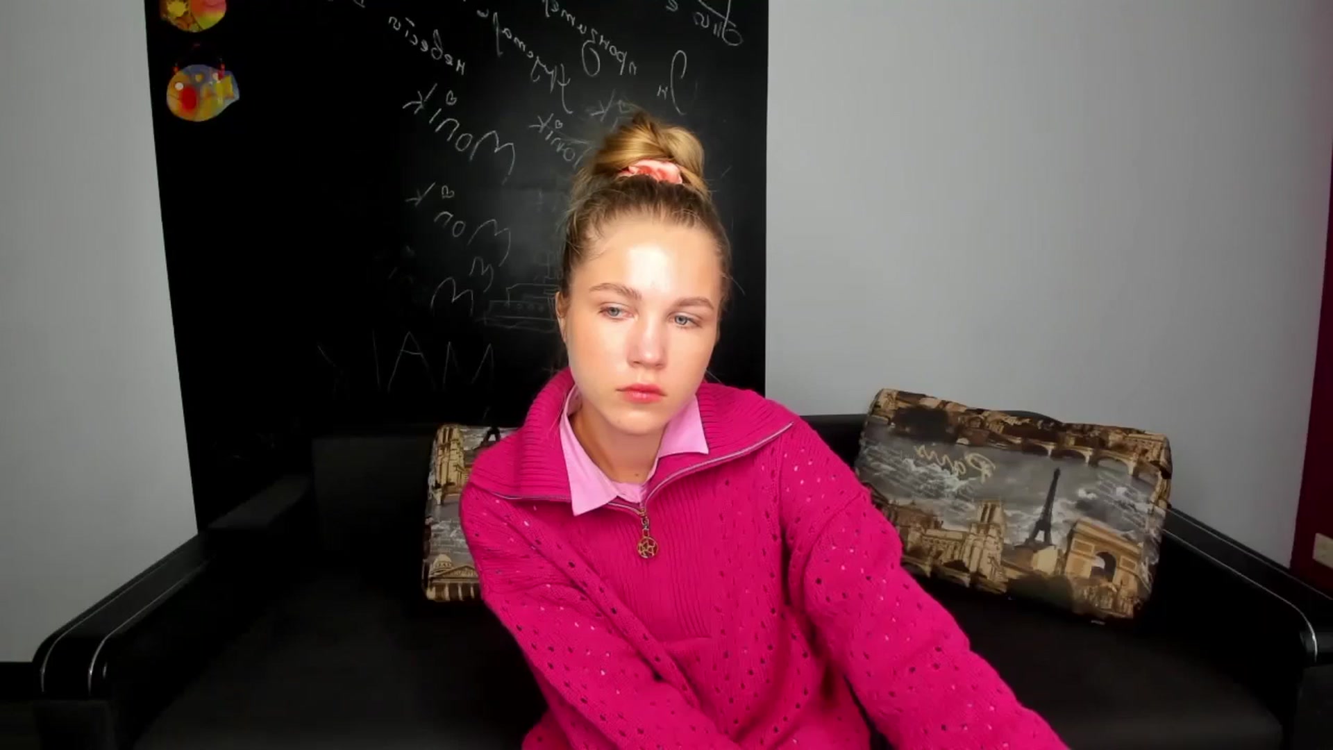 Gallery image thumbnail from Kate_Lewiss's myfreecams stream on, 10/24/2024, 06:13 image 15 of 20