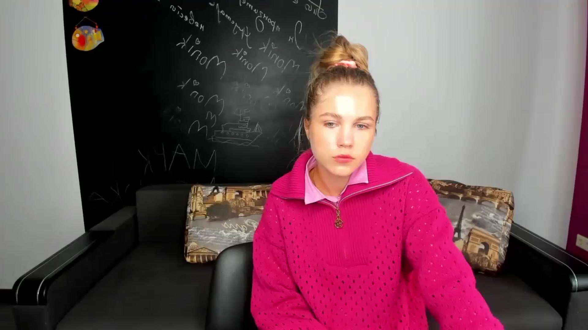 Gallery image thumbnail from Kate_Lewiss's myfreecams stream on, 10/24/2024, 07:21 image 17 of 20