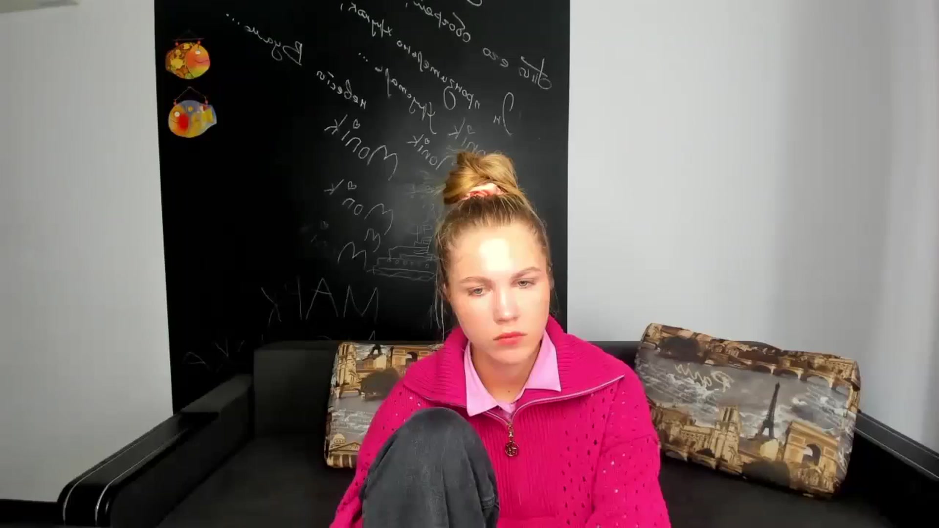 Gallery image thumbnail from Kate_Lewiss's myfreecams stream on, 10/24/2024, 09:03 image 20 of 20