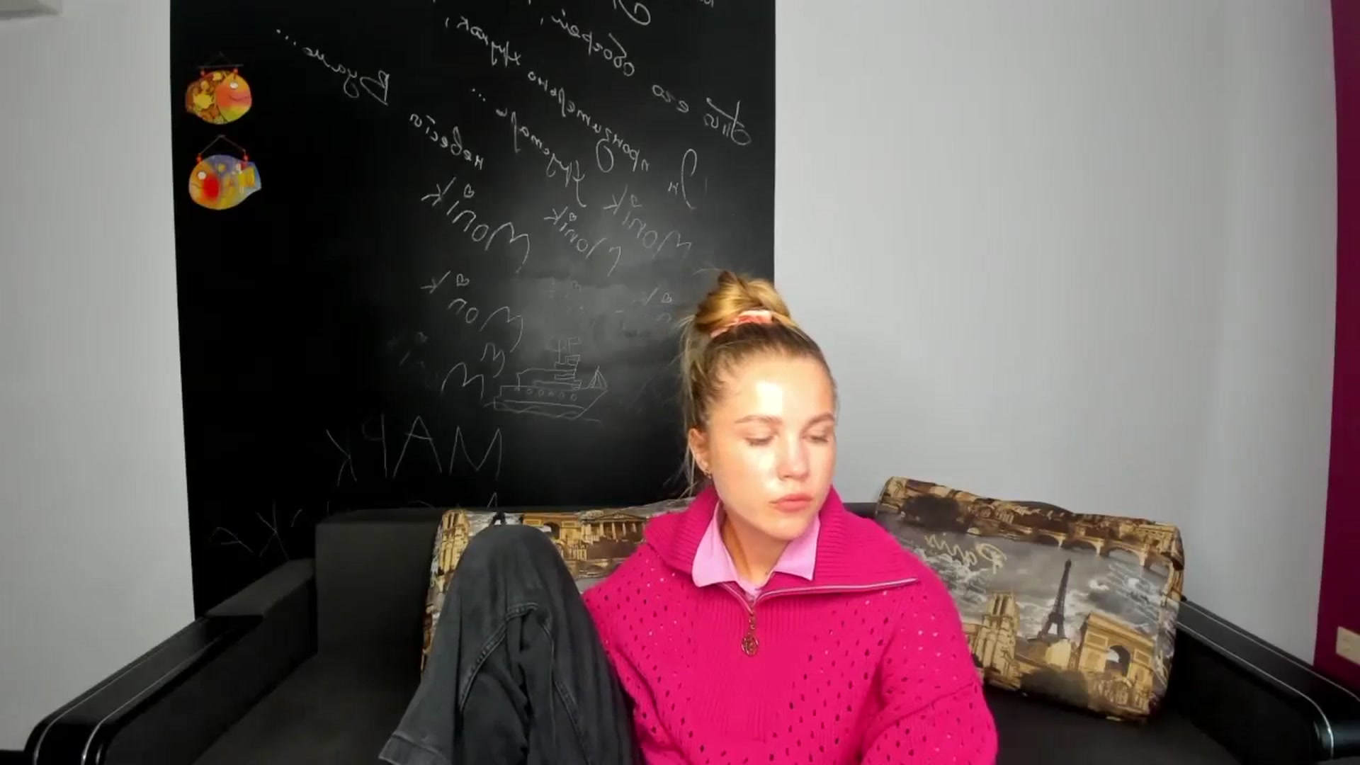 Gallery image thumbnail from Kate_Lewiss's myfreecams stream on, 10/24/2024, 10:50 image 6 of 20