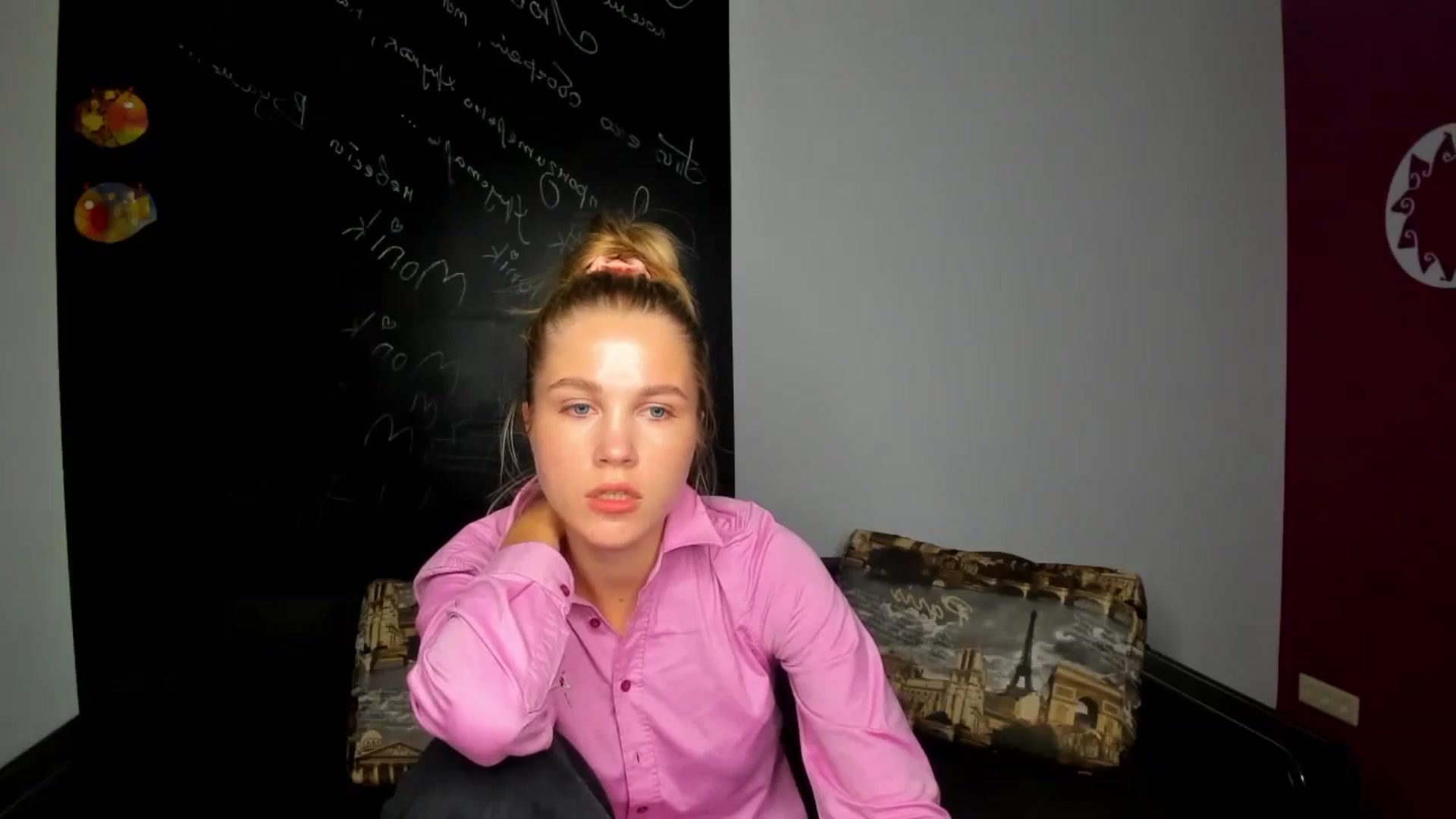Gallery image thumbnail from Kate_Lewiss's myfreecams stream on, 10/24/2024, 15:47 image 4 of 20
