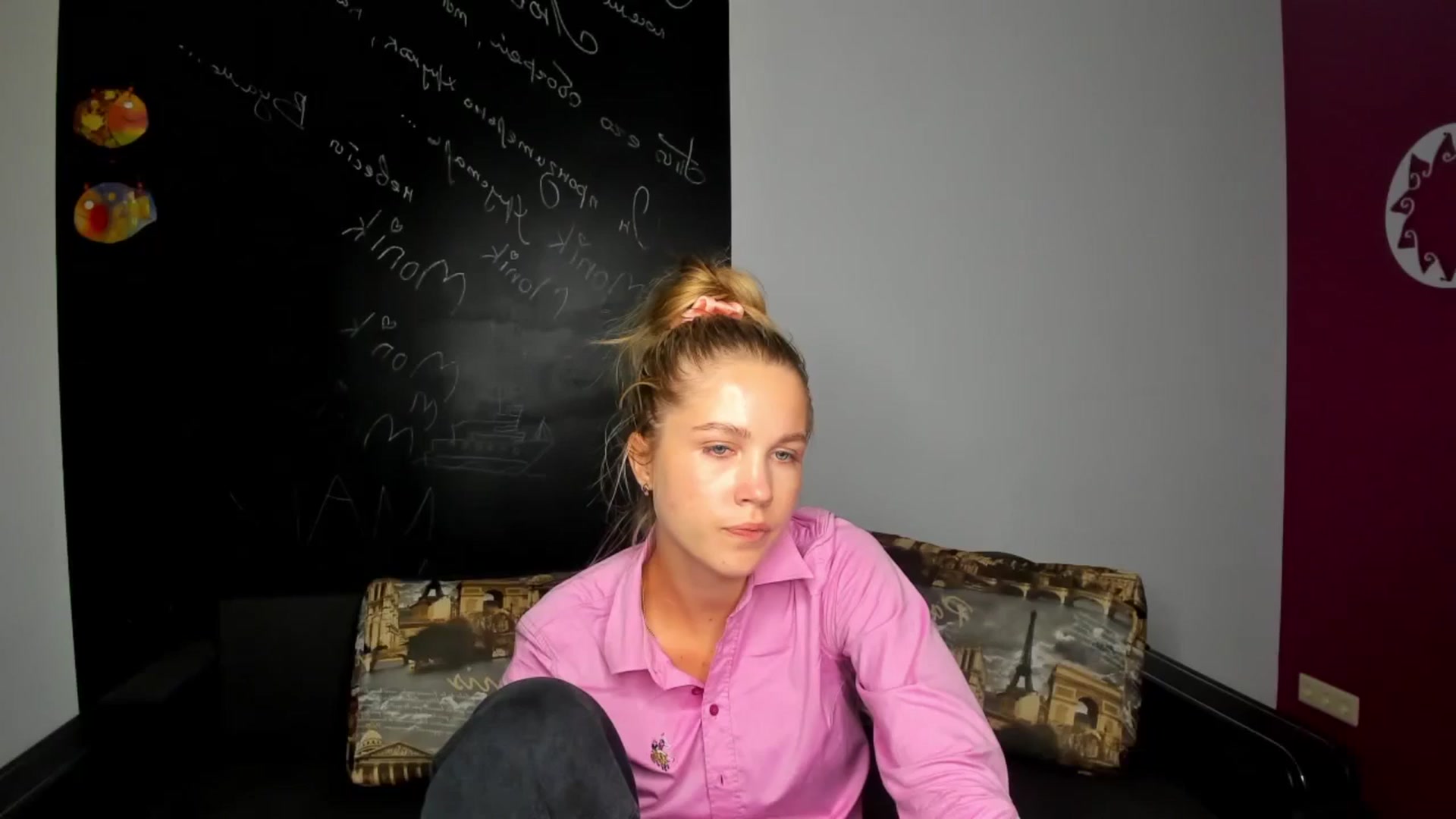 Gallery image thumbnail from Kate_Lewiss's myfreecams stream on, 10/24/2024, 15:47 image 7 of 20