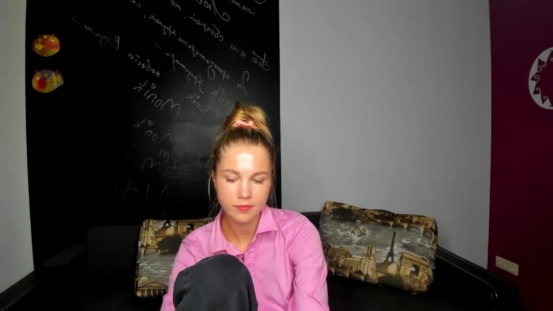Gallery image thumbnail from Kate_Lewiss's myfreecams stream on, 10/24/2024, 17:01 image 13 of 20