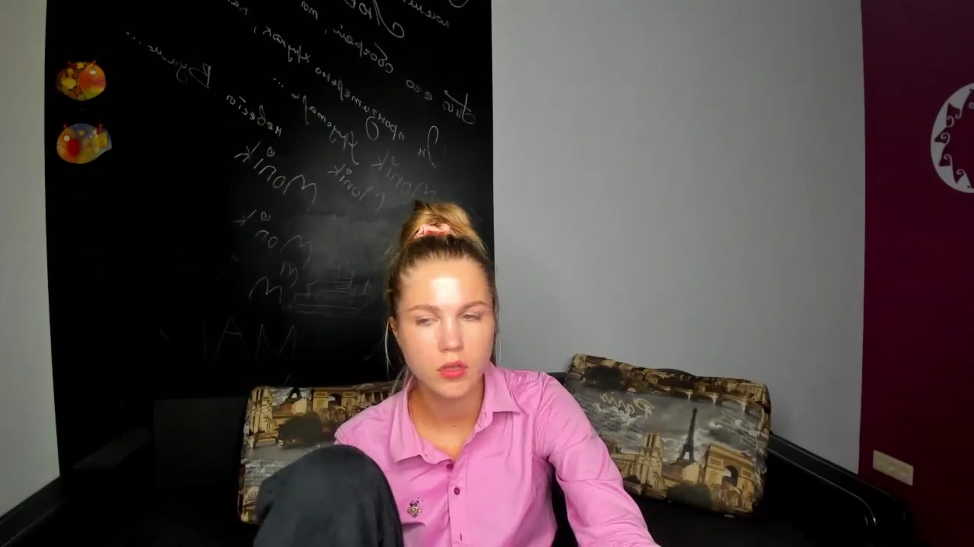 Gallery image thumbnail from Kate_Lewiss's myfreecams stream on, 10/24/2024, 17:01 image 19 of 20