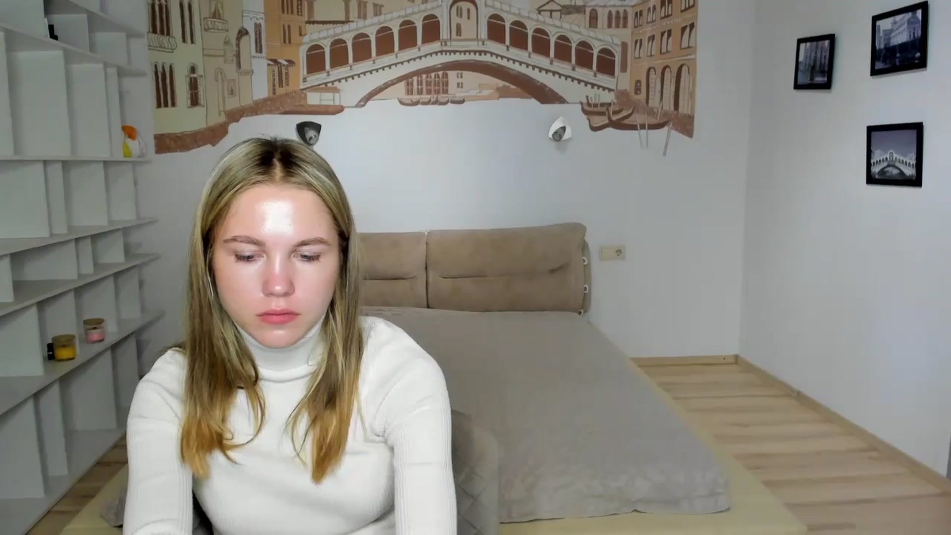 Gallery image thumbnail from Kate_Lewiss's myfreecams stream on, 10/27/2024, 10:01 image 18 of 20