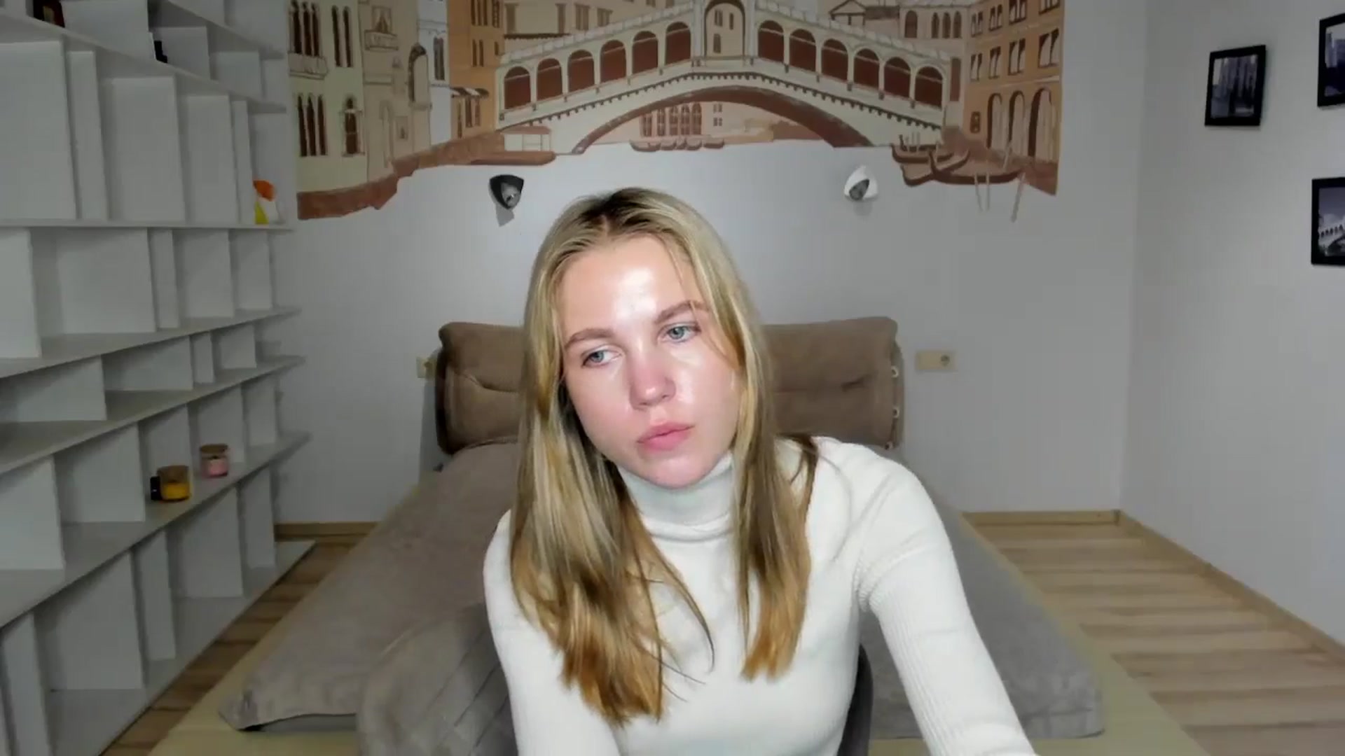 Gallery image thumbnail from Kate_Lewiss's myfreecams stream on, 10/27/2024, 10:46 image 17 of 20